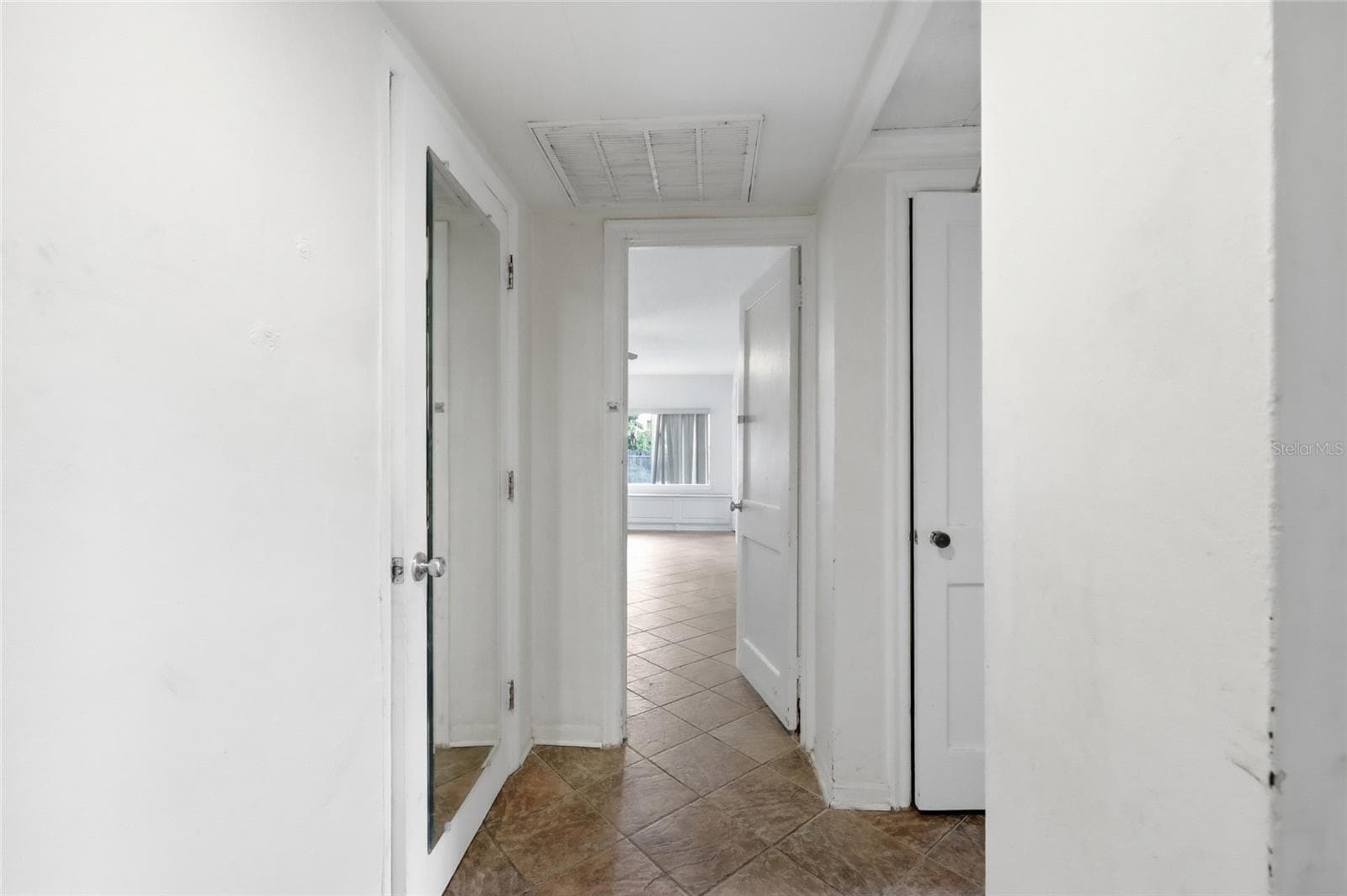 Hall to family room - 2041 JEWELL AVE, WINTER PARK