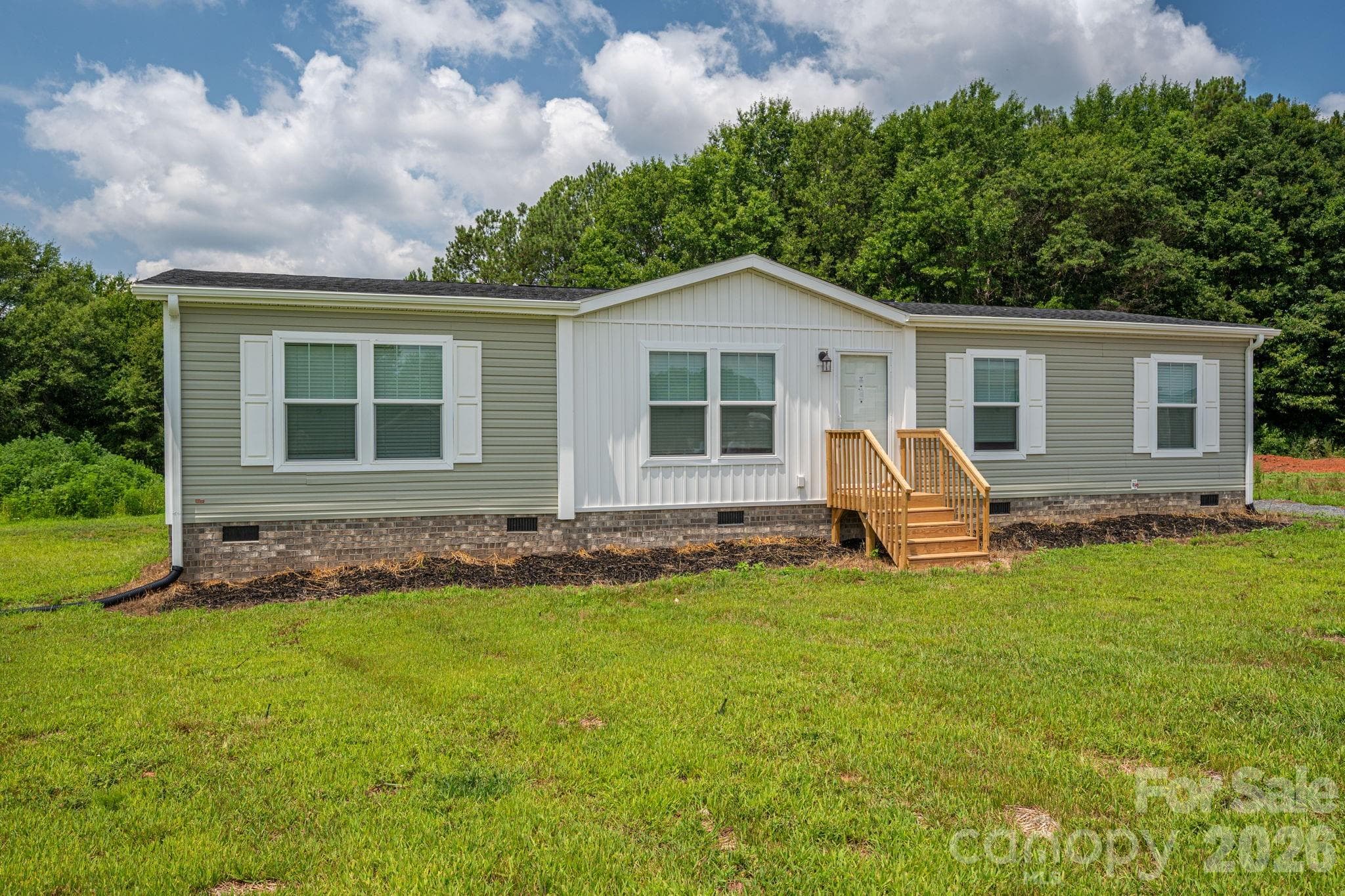 808 W Eagleview Lane