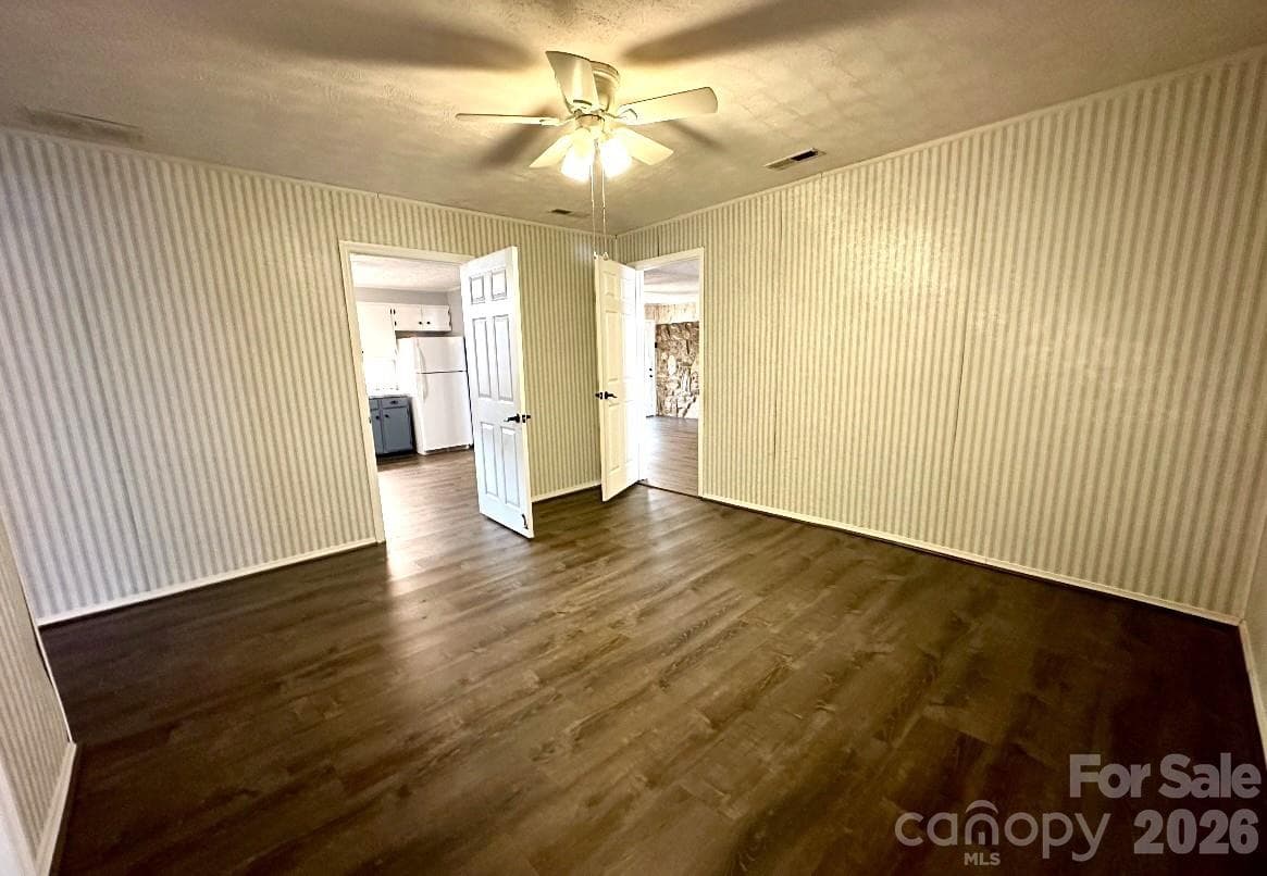 Bonus/Dining Room - 1567 Newfound Road, Leicester