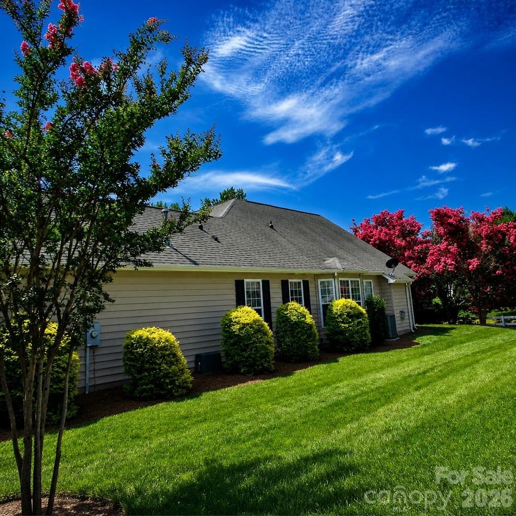 Townhouse at 1712 Quartz Ridge, Fort Mill, photo 3 of 35