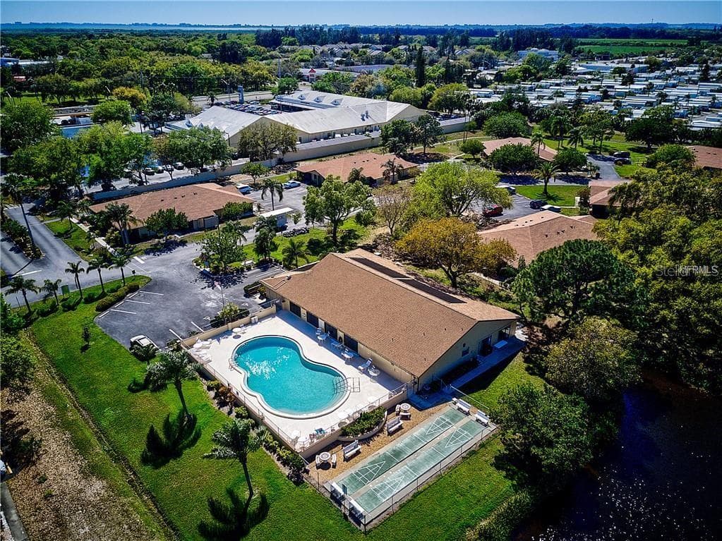 Club house and pool area - 4190 66TH STREET CIR W #O, BRADENTON
