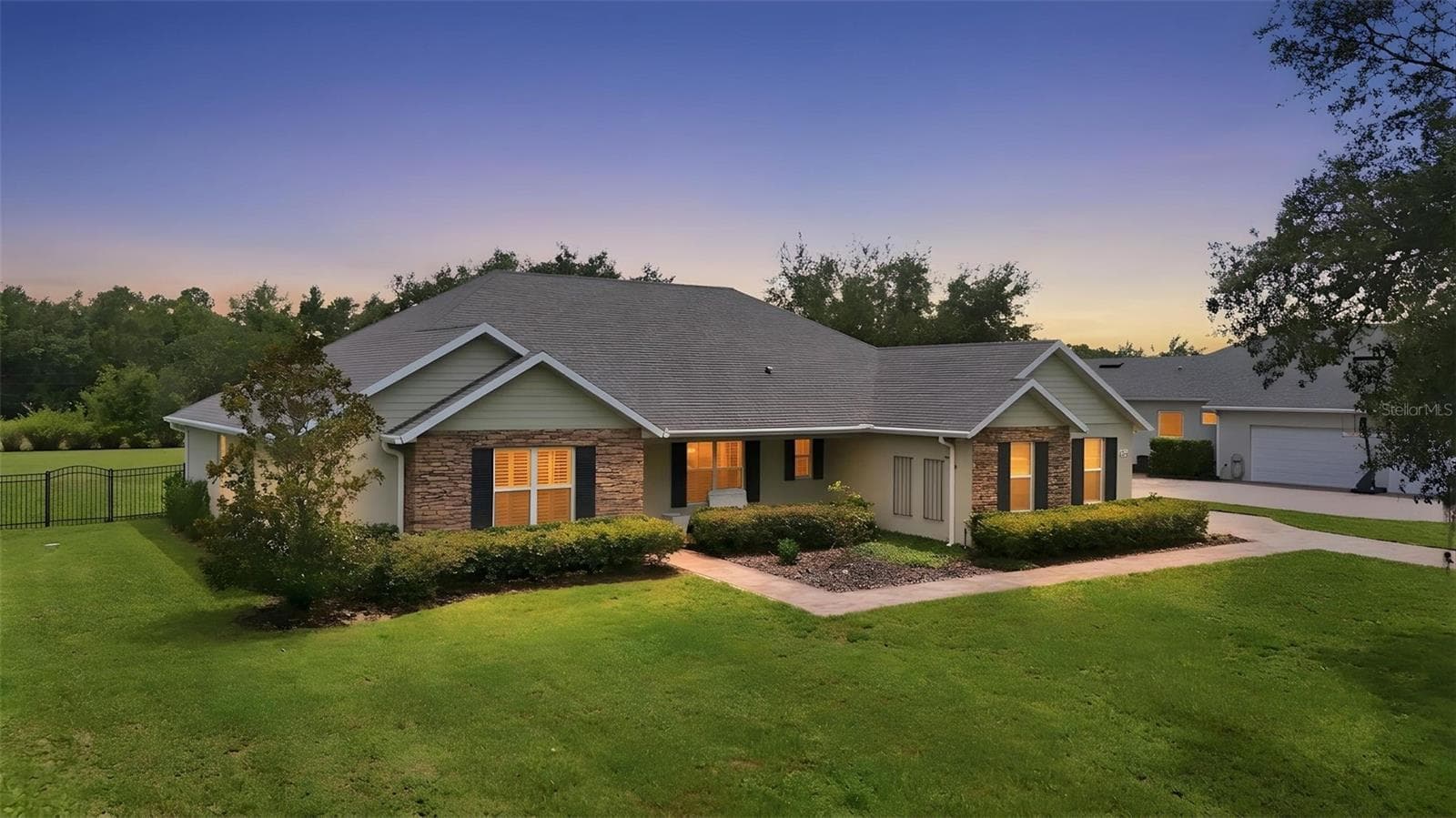 4526 CLAIRE ROSE CT