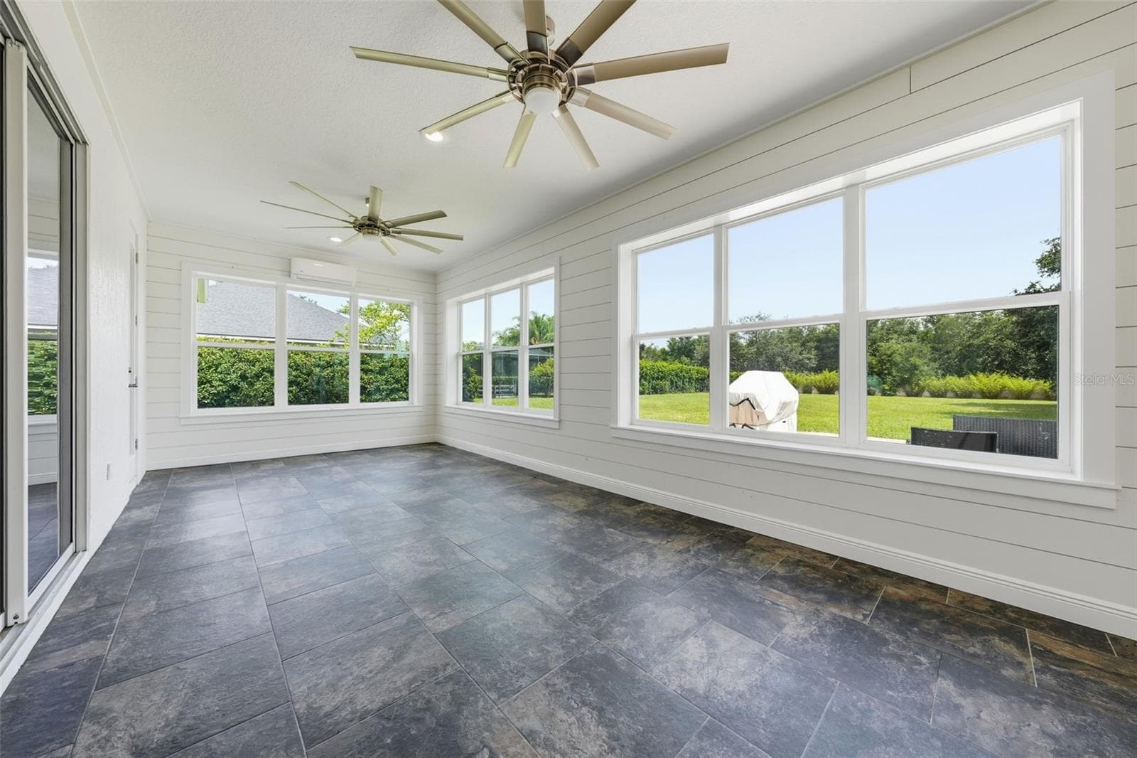 Florida Room - 4526 CLAIRE ROSE CT, MOUNT DORA