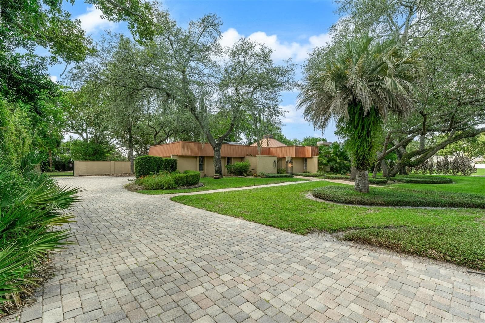 Single Family Residence at 229 FLAME AVE, MAITLAND, photo 2 of 67