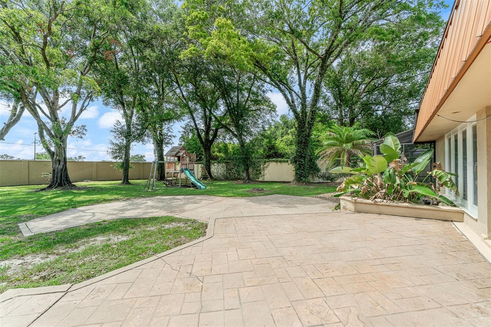 Single Family Residence at 229 FLAME AVE, MAITLAND, photo 4 of 67