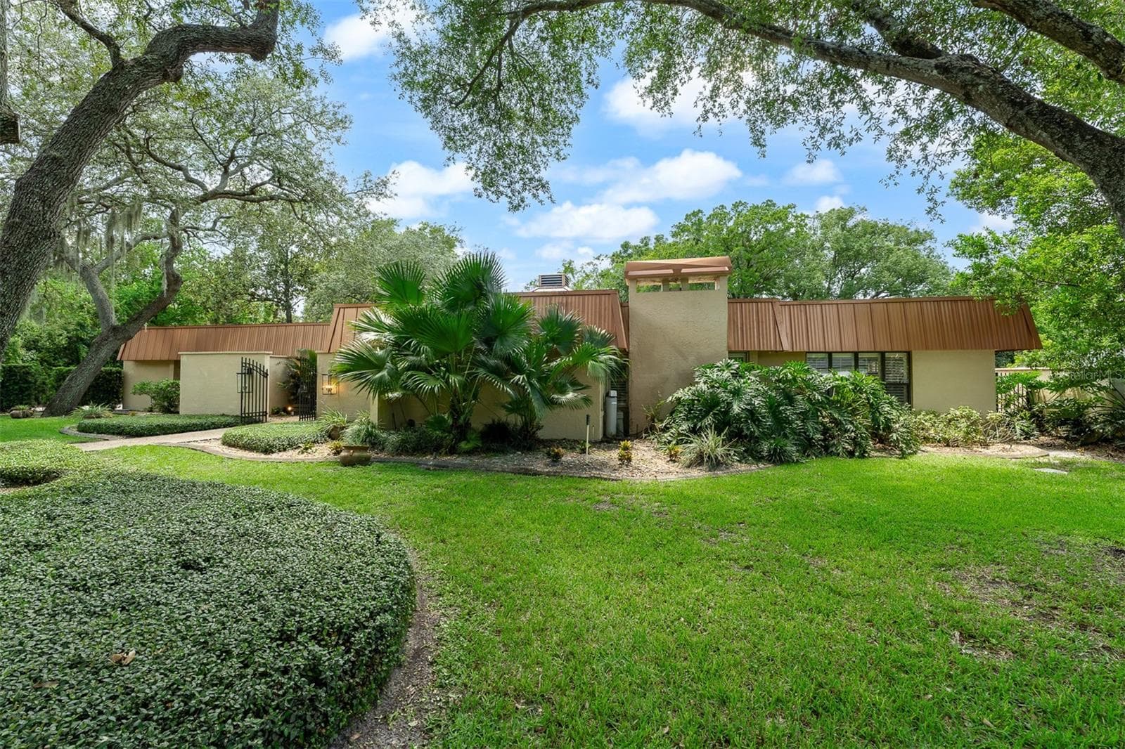Single Family Residence at 229 FLAME AVE, MAITLAND, photo 12 of 67