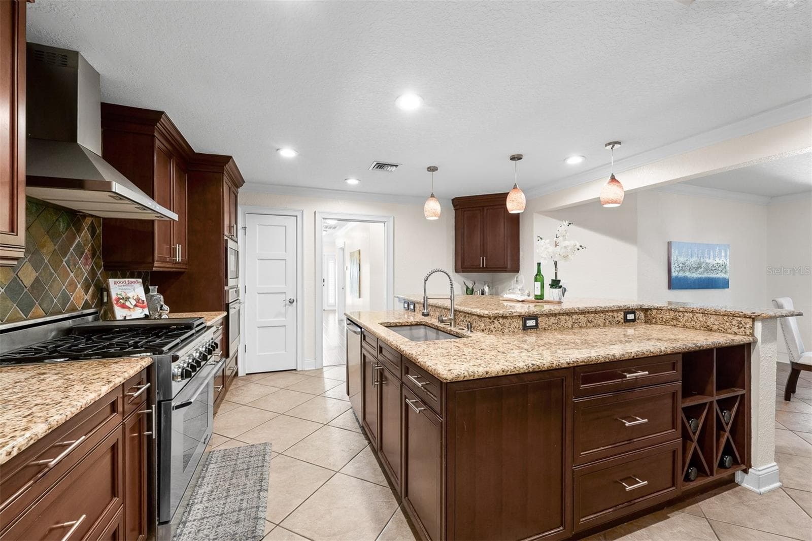 Single Family Residence at 229 FLAME AVE, MAITLAND, photo 19 of 67