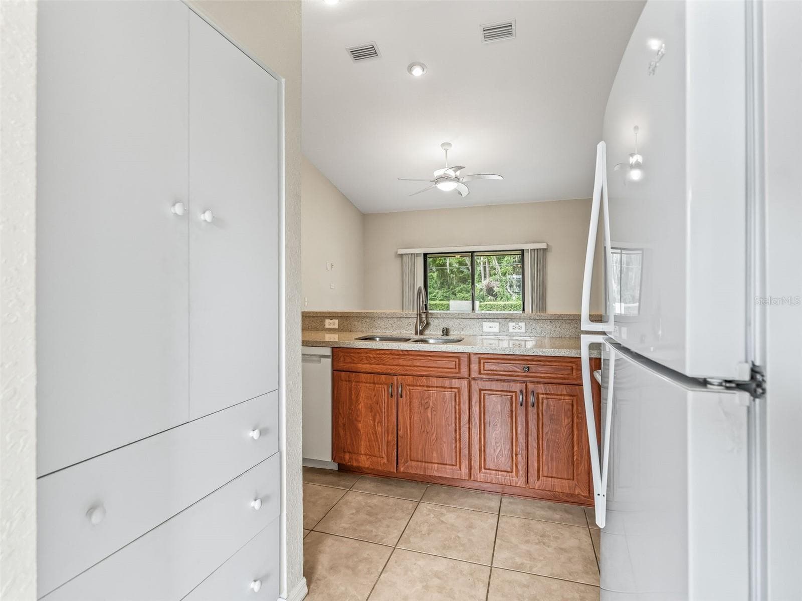 Villa at 1701 SE 24TH RD #1702, OCALA, photo 10 of 31