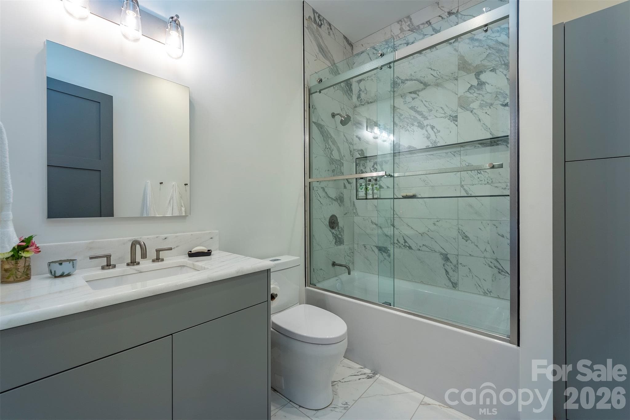 Full bathroom in the lower level for guests to use - Asheville
