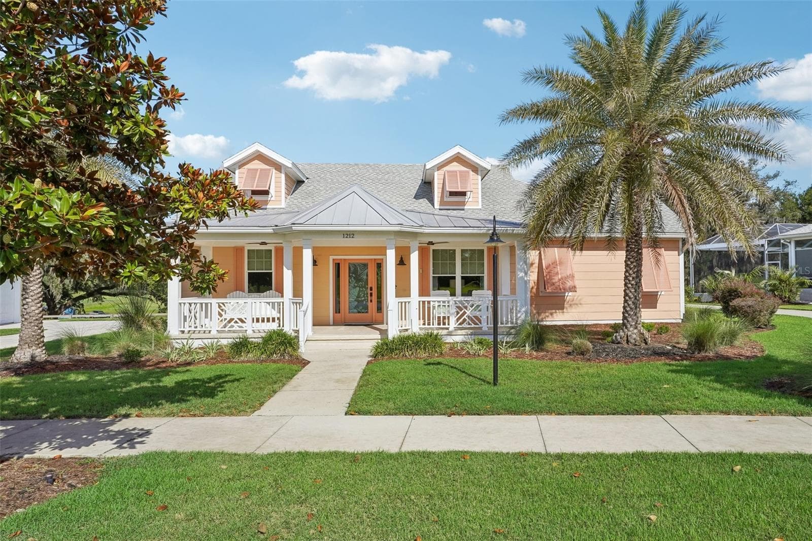 1212 FIESTA KEY CIR