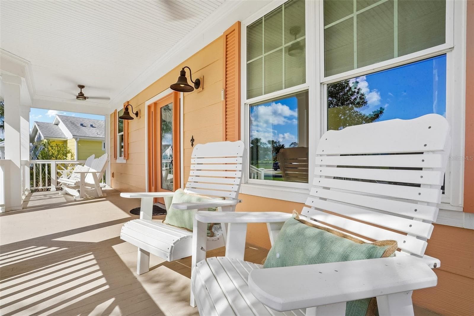Front Porch - 1212 FIESTA KEY CIR, LADY LAKE