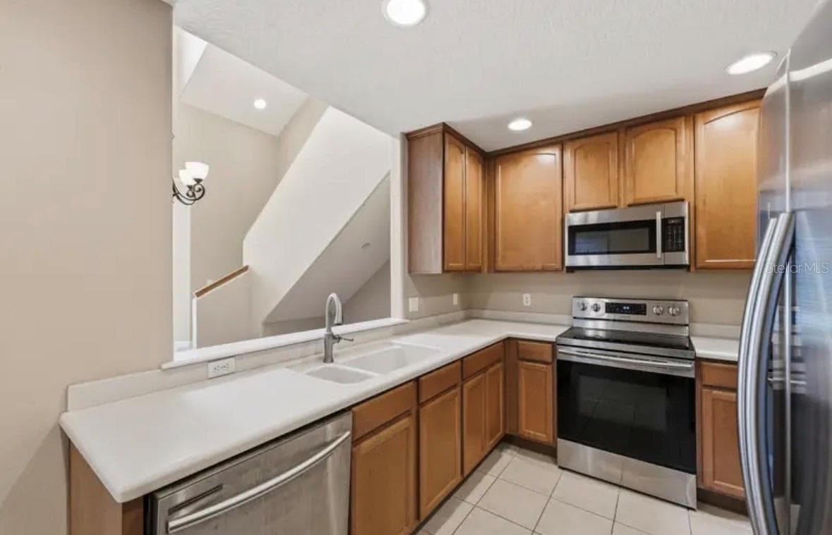 Townhouse at 316 NAUTICA MILE DR, CLERMONT, photo 9 of 35