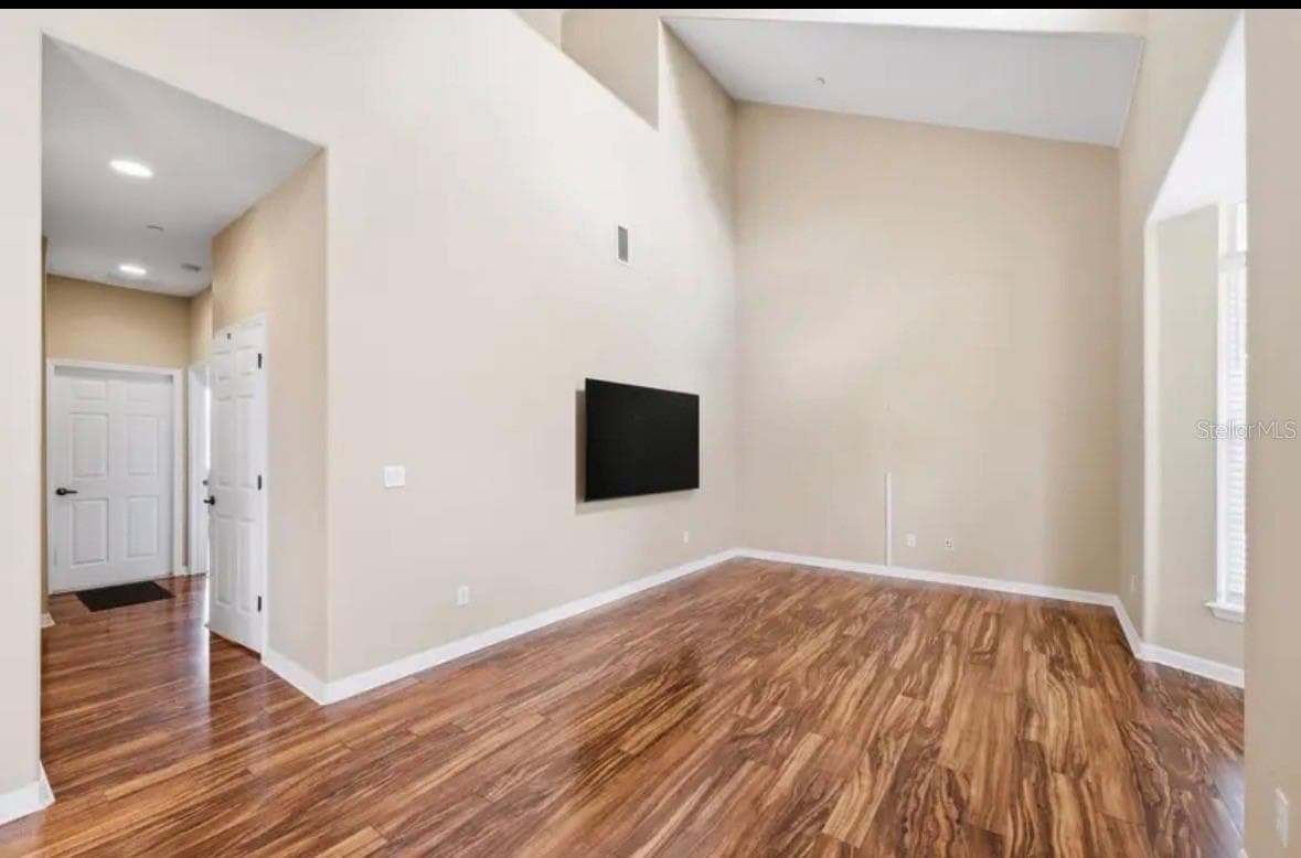 Townhouse at 316 NAUTICA MILE DR, CLERMONT, photo 11 of 35