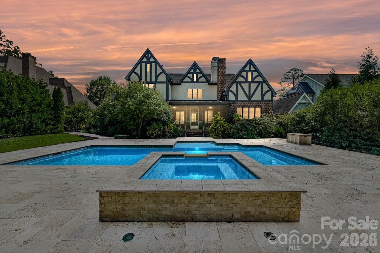 Welcome Home! - 808 Huntington Park Drive, Charlotte