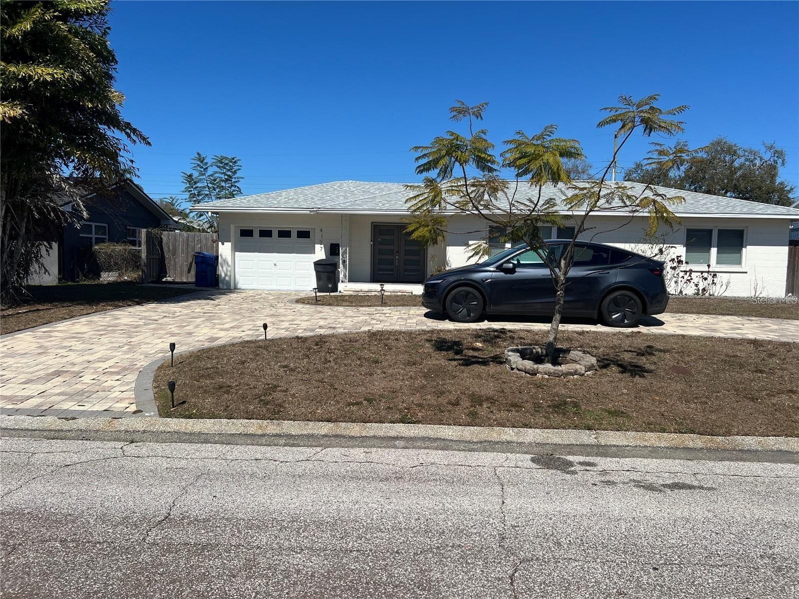 Single Family Residence at 4127 28TH AVE N, ST PETERSBURG, photo 2 of 57