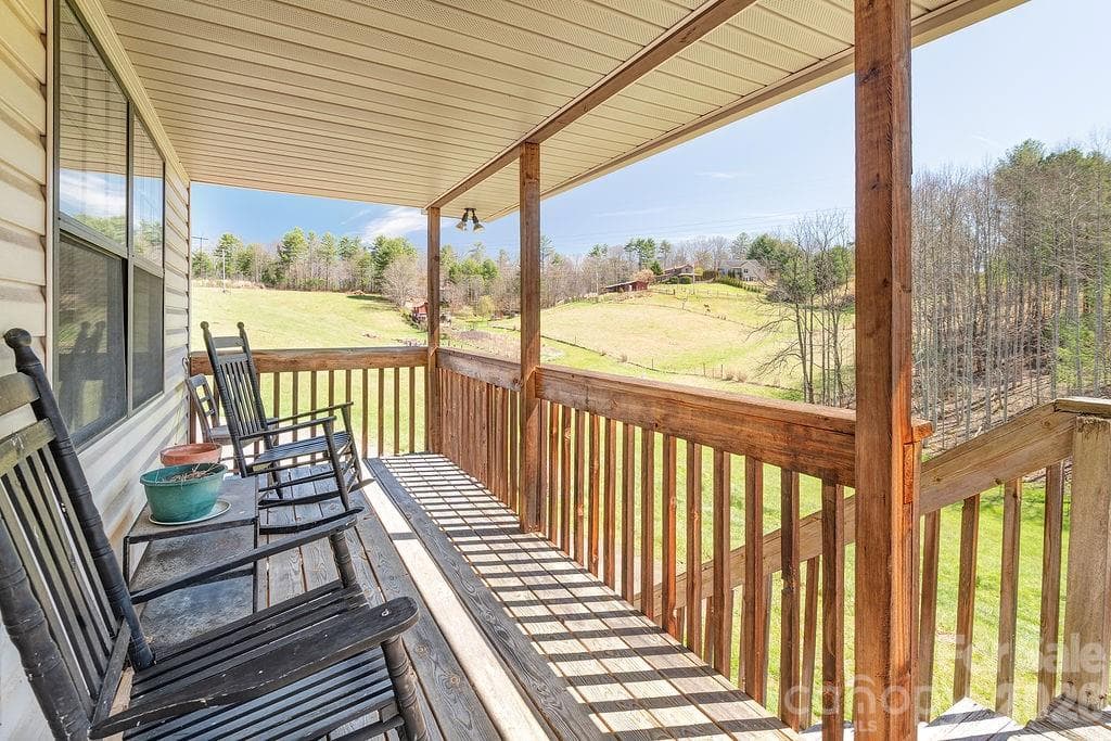 Single Family Residence at Weaverville, photo 2 of 24