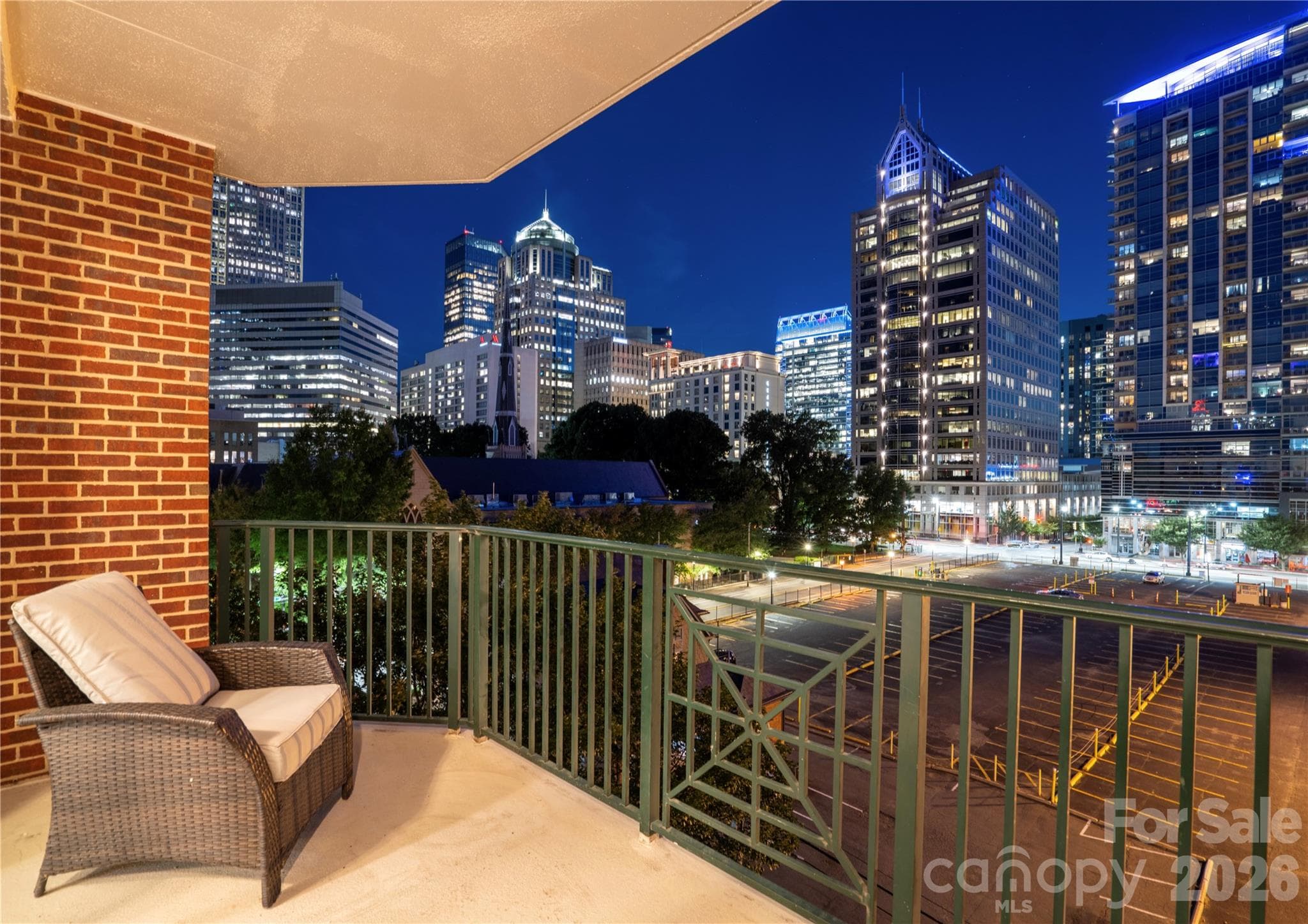 Condominium at Charlotte, photo 3 of 32