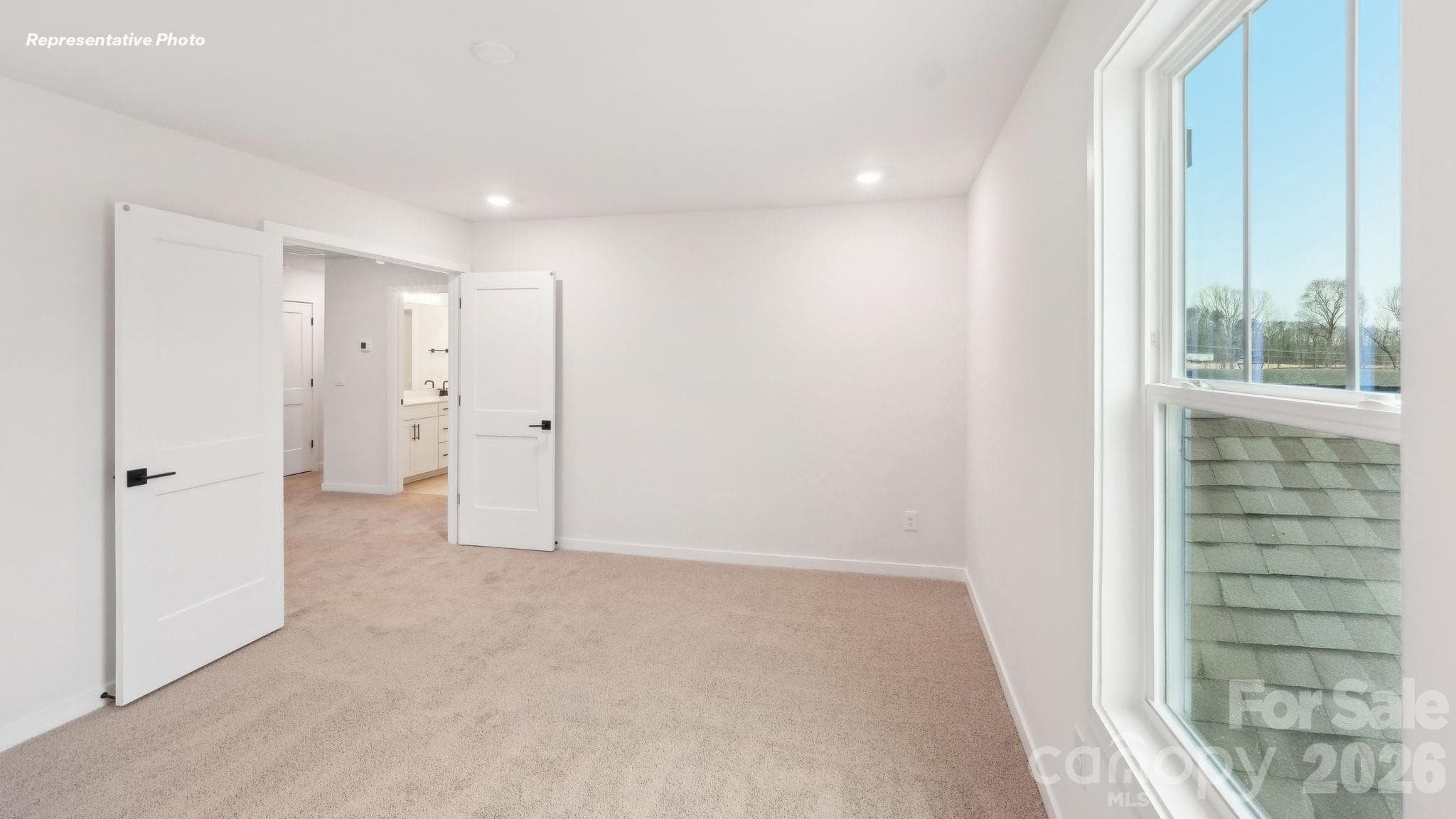 Single Family Residence at York, photo 27 of 38
