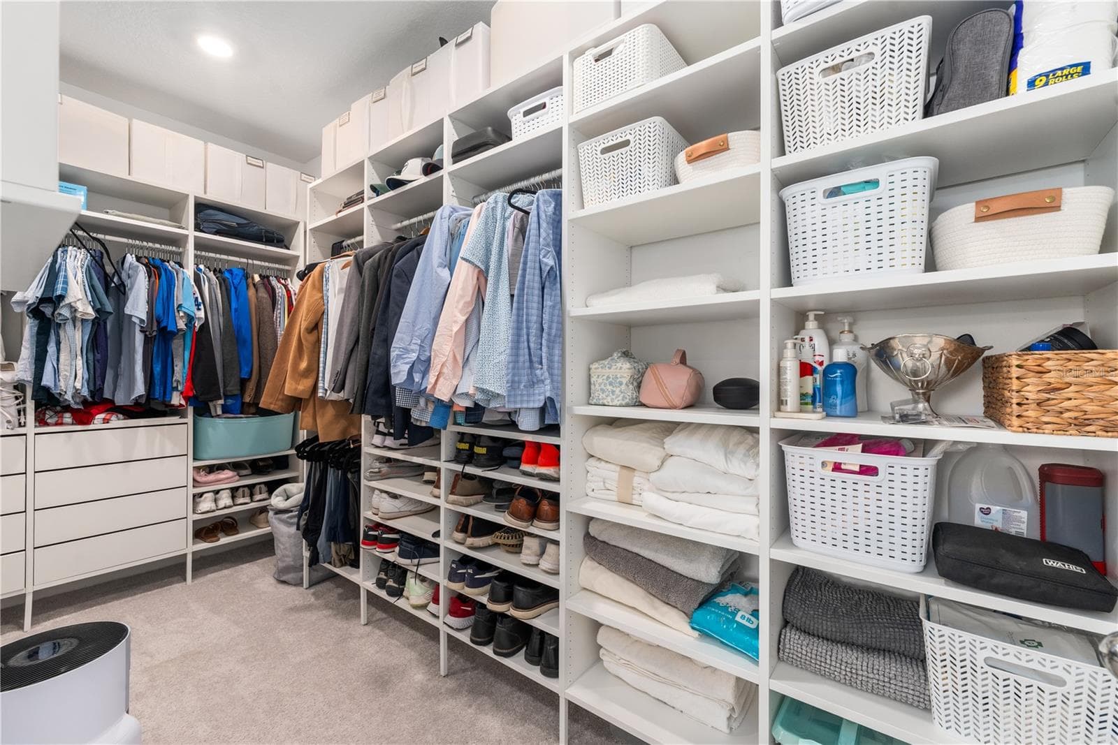 Custom Closet Organizers in the Walk in Closet - 13941 NW CONVERGENCE BLVD, ALACHUA