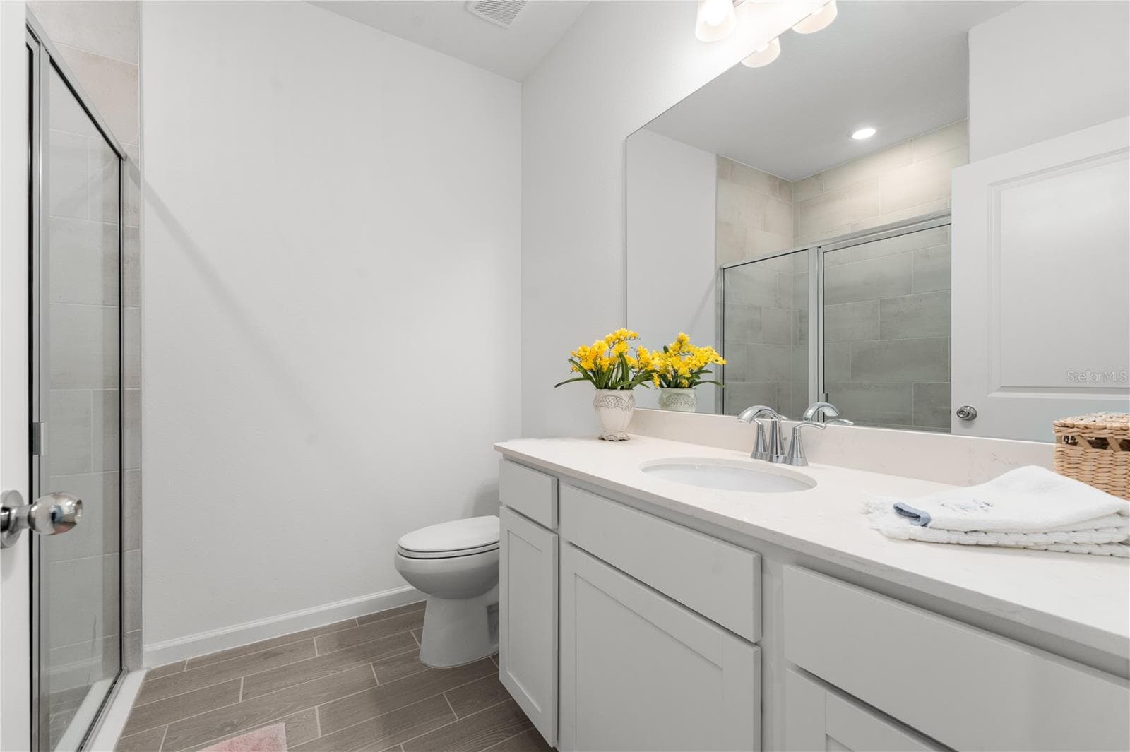 Full Bath - 13941 NW CONVERGENCE BLVD, ALACHUA