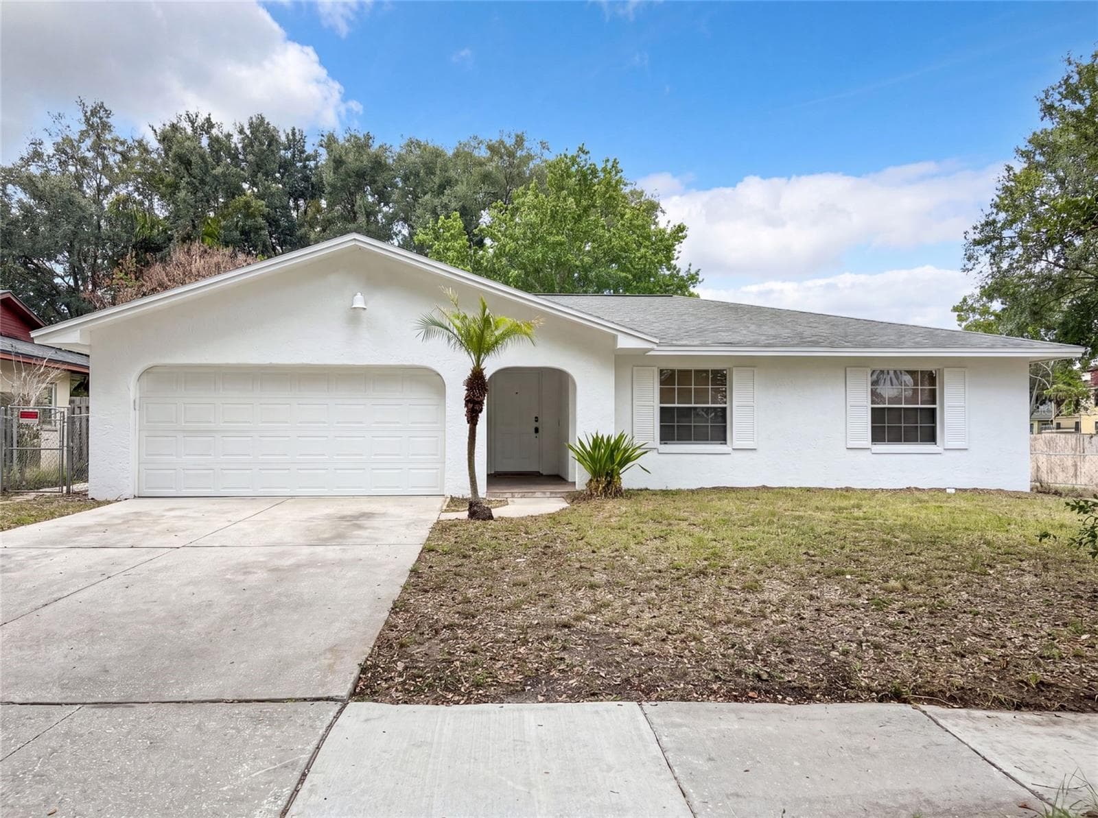 2401 MYAKKA DR