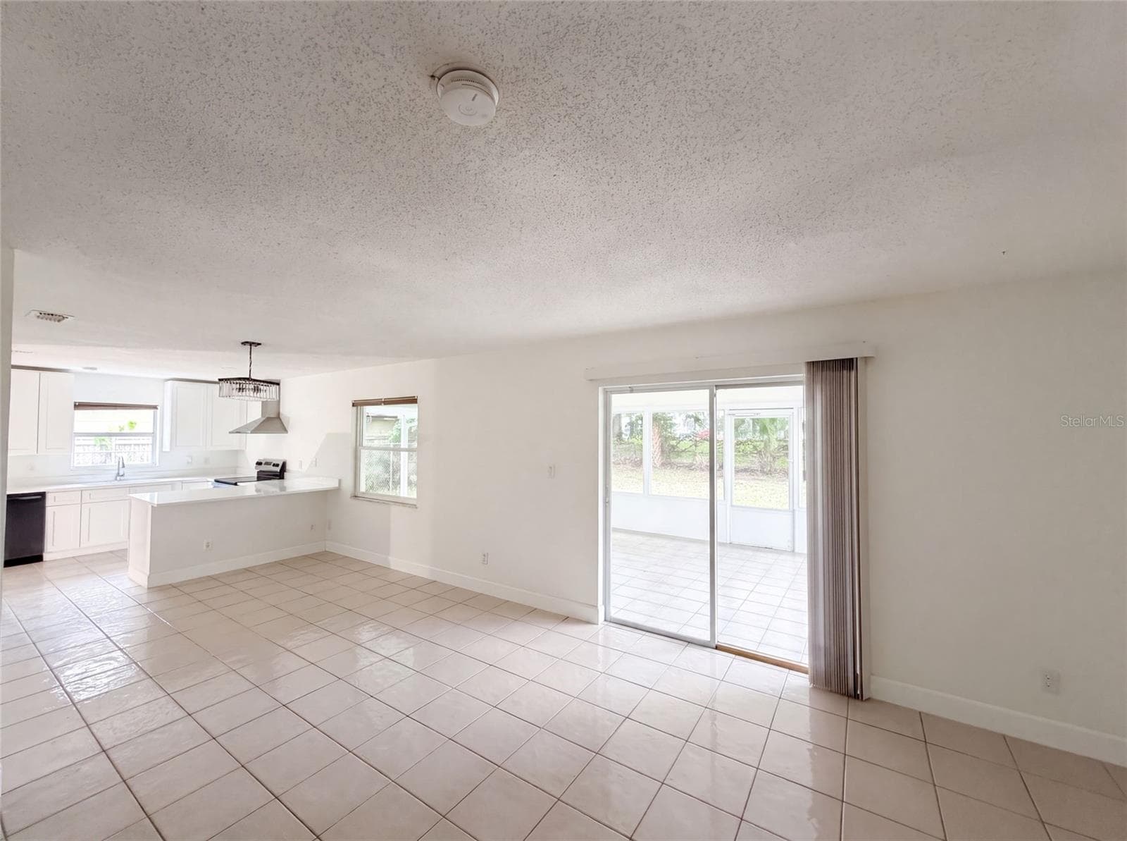 Single Family Residence at 2401 MYAKKA DR, ORLANDO, photo 23 of 29