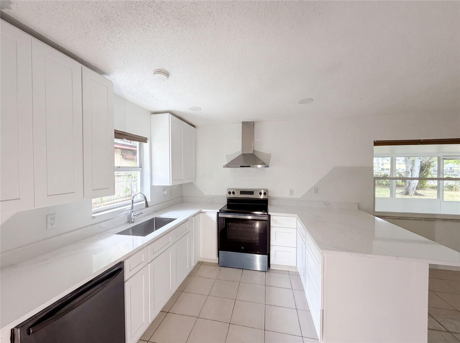 Single Family Residence at 2401 MYAKKA DR, ORLANDO, photo 25 of 29