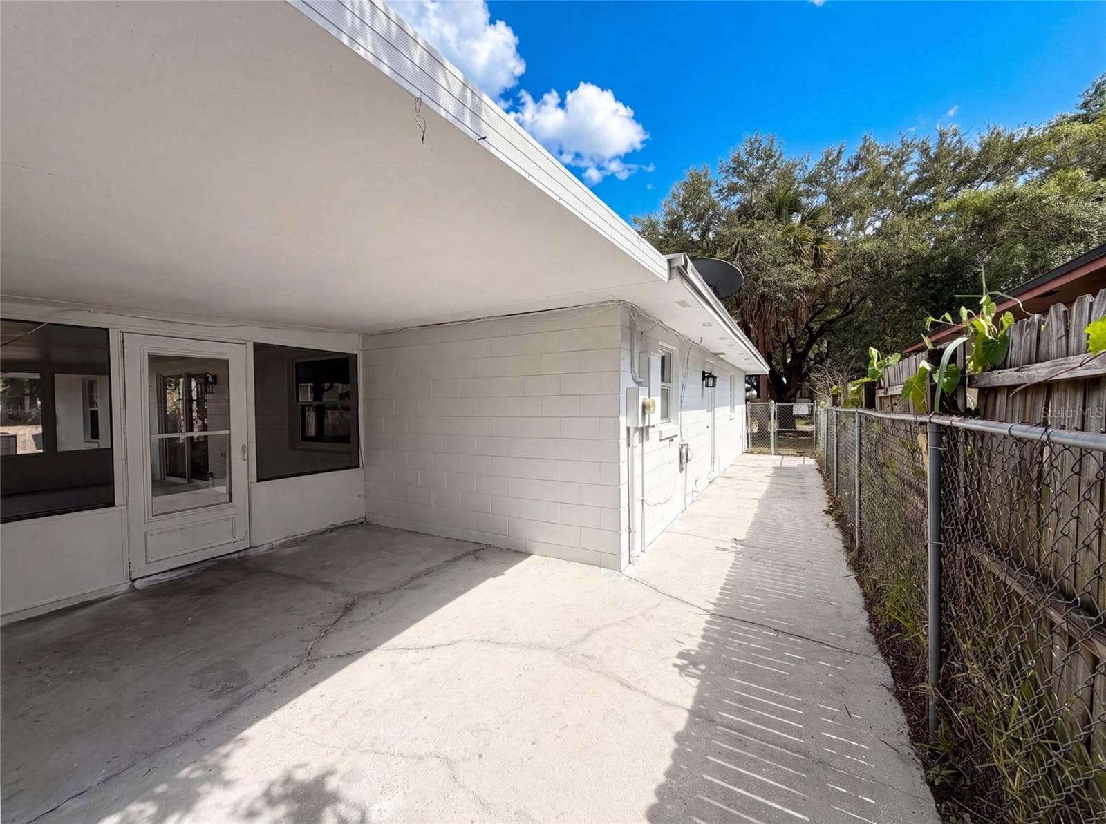 Single Family Residence at 2401 MYAKKA DR, ORLANDO, photo 27 of 29