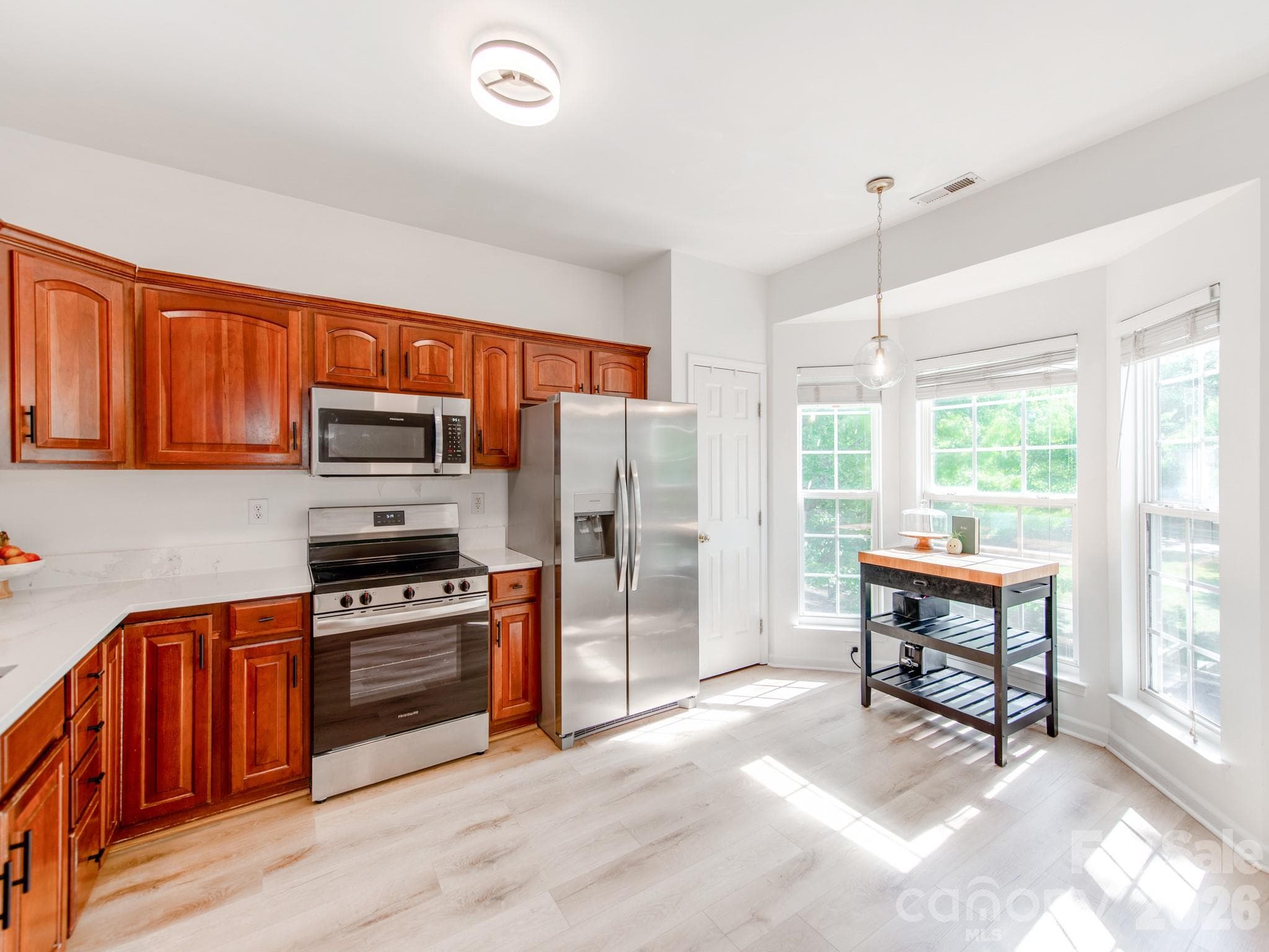 Beautiful bay window with natural light - 12117 Harrison Steel Drive, Charlotte