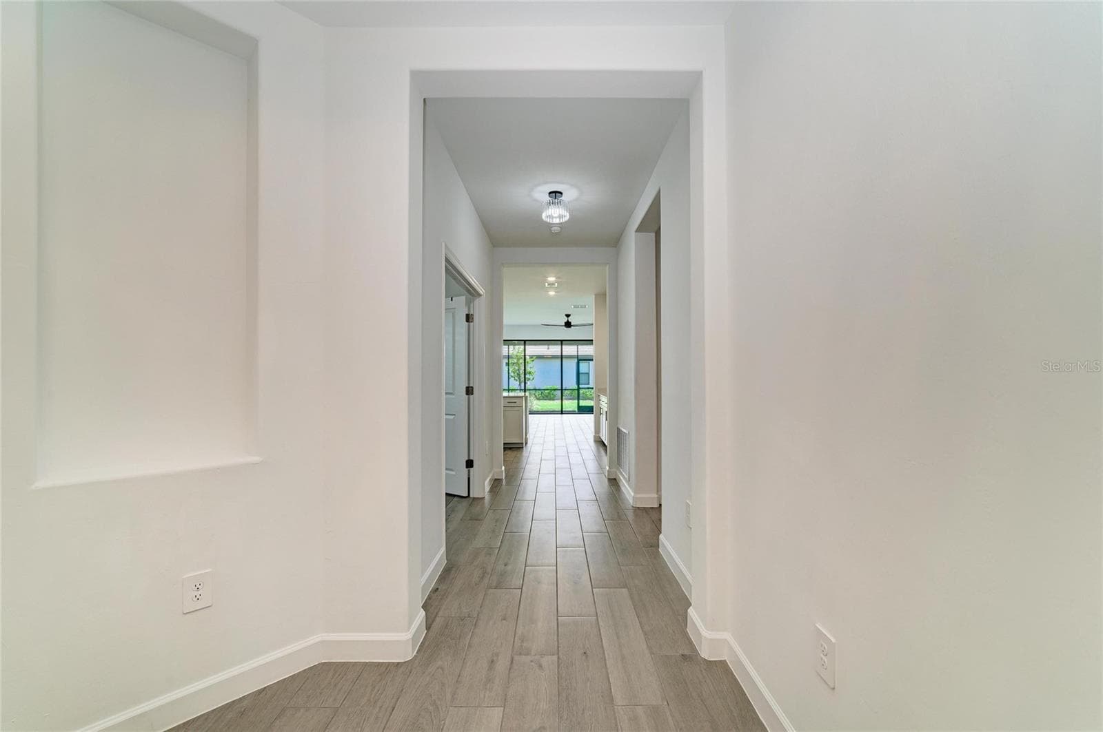 Single Family Residence at 15045 SERENE SHORES LOOP, BRADENTON, photo 6 of 73