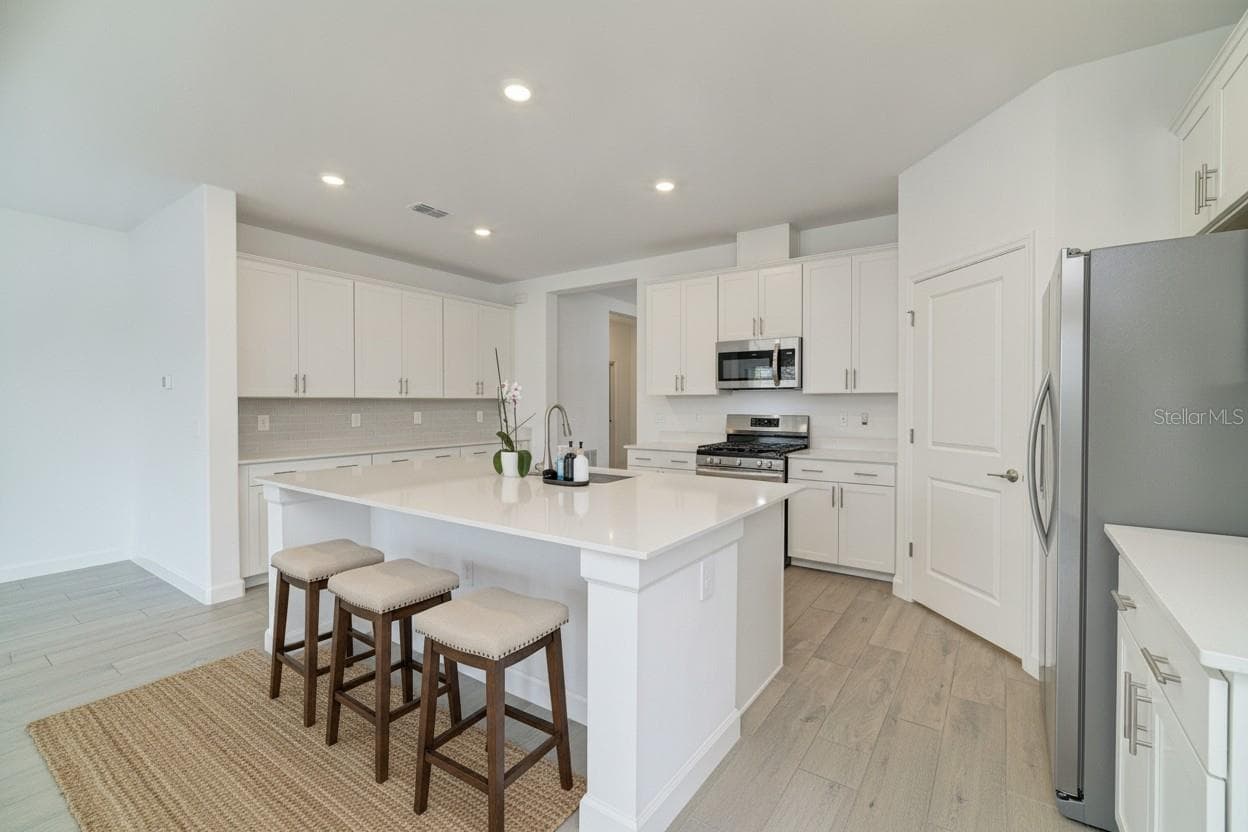 Single Family Residence at 15045 SERENE SHORES LOOP, BRADENTON, photo 11 of 73