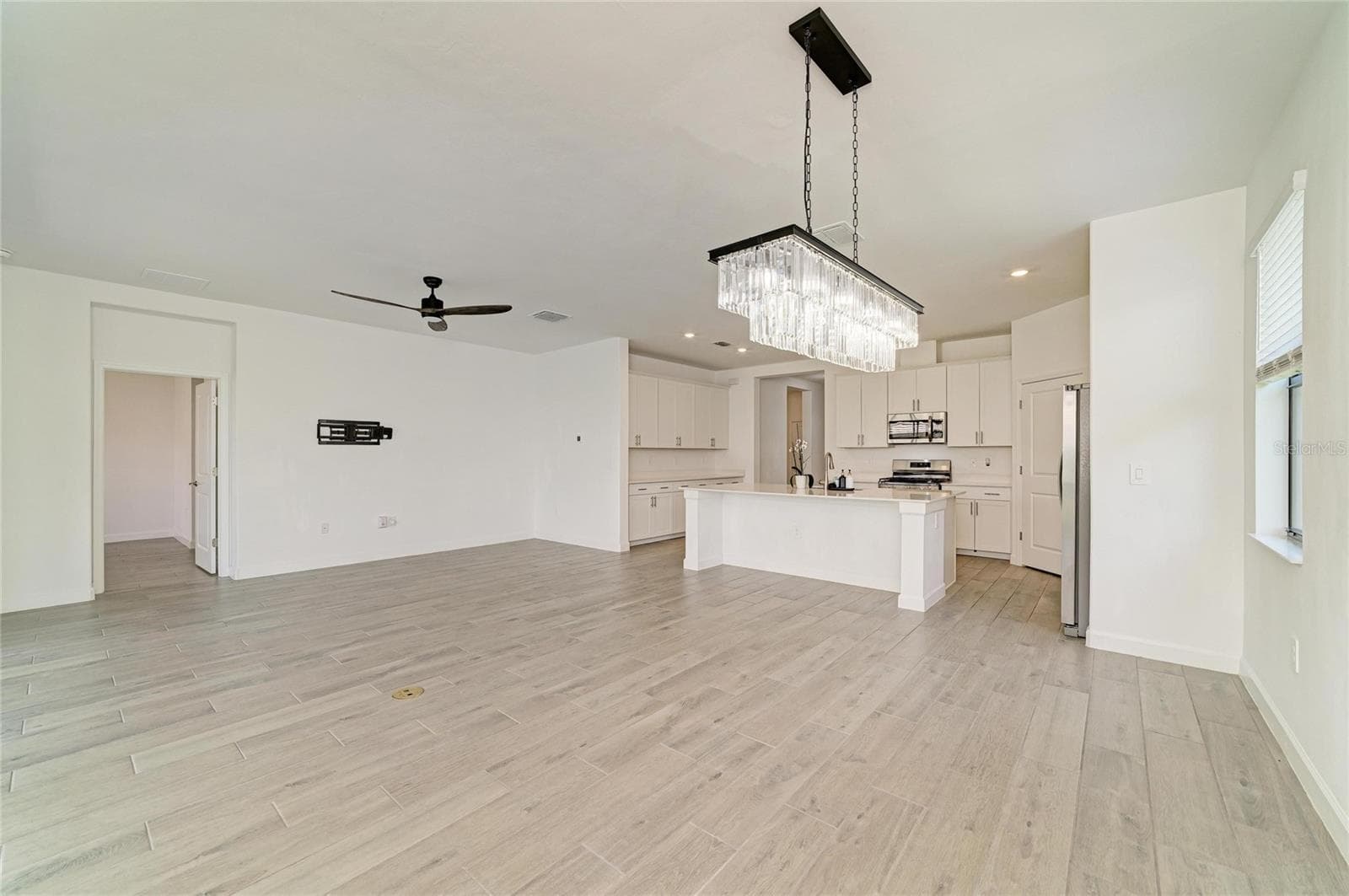 Single Family Residence at 15045 SERENE SHORES LOOP, BRADENTON, photo 18 of 73
