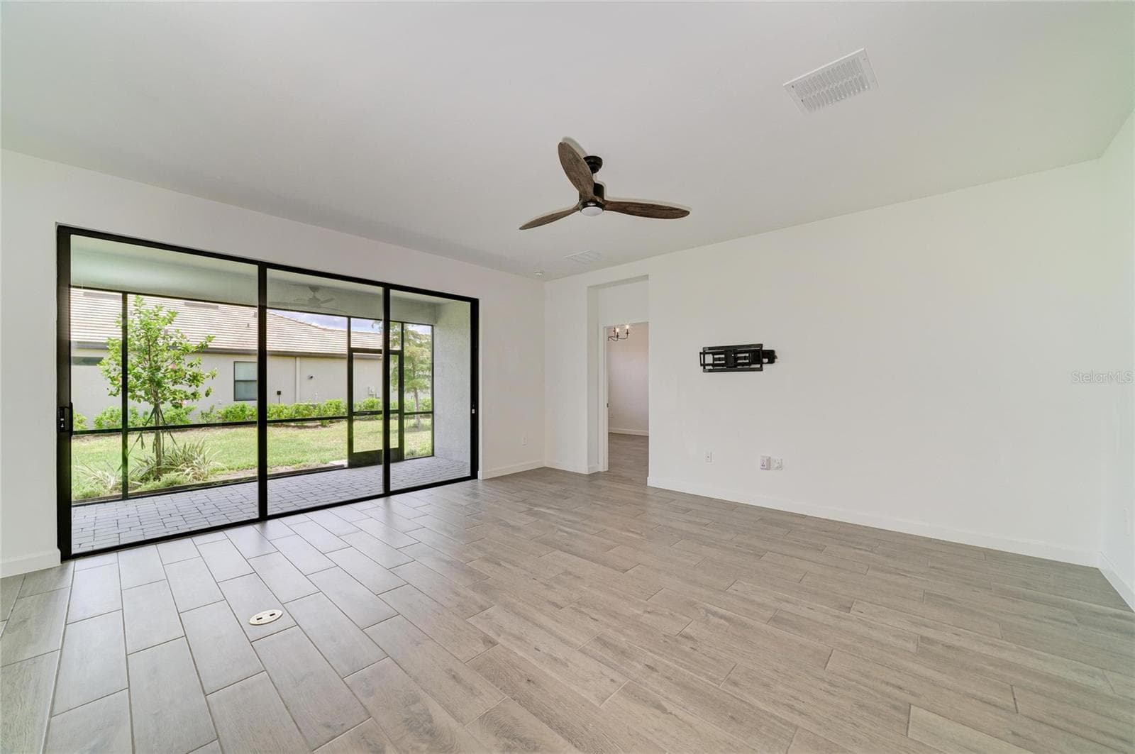 Single Family Residence at 15045 SERENE SHORES LOOP, BRADENTON, photo 24 of 73