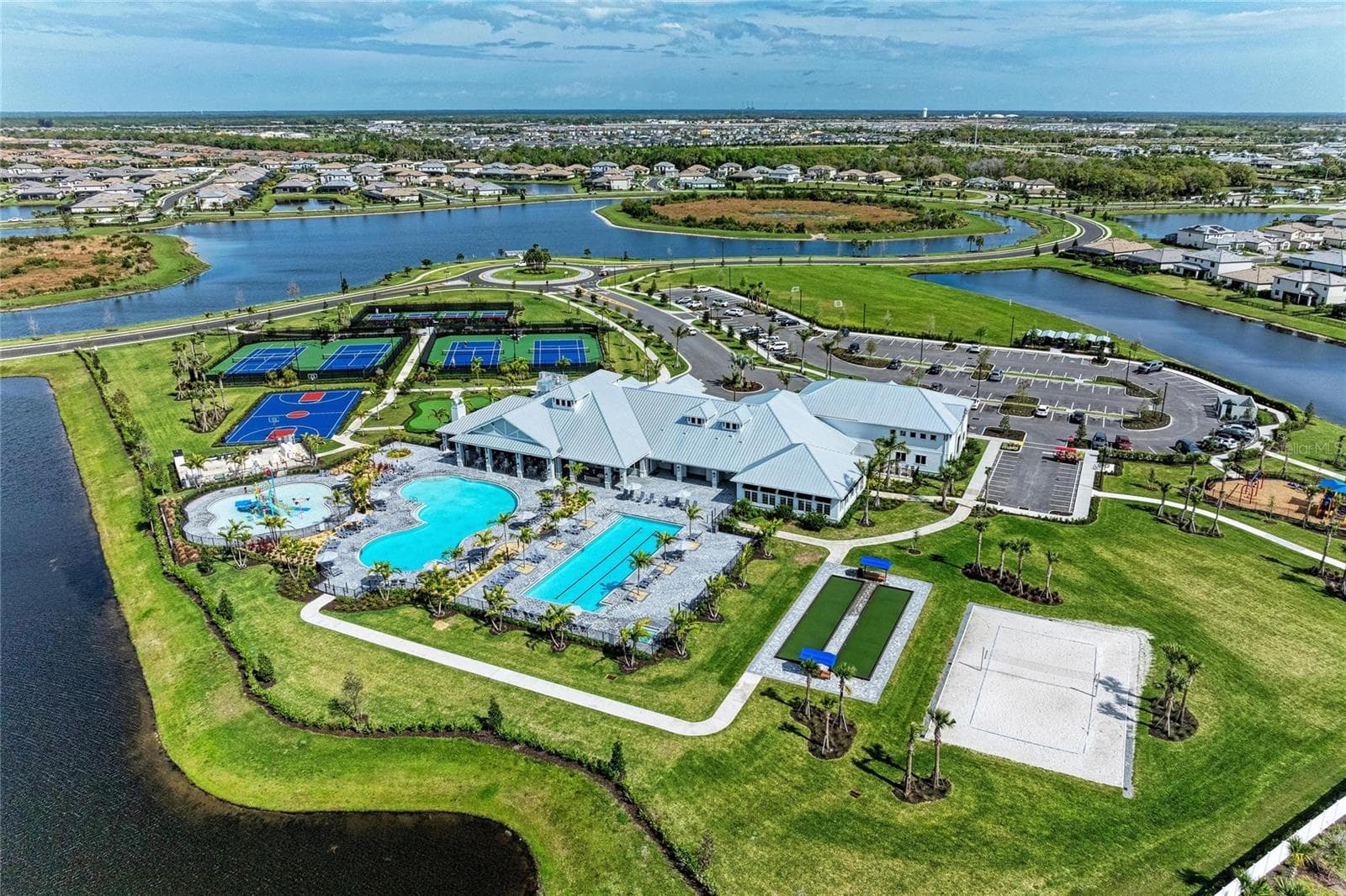 Single Family Residence at 15045 SERENE SHORES LOOP, BRADENTON, photo 59 of 73