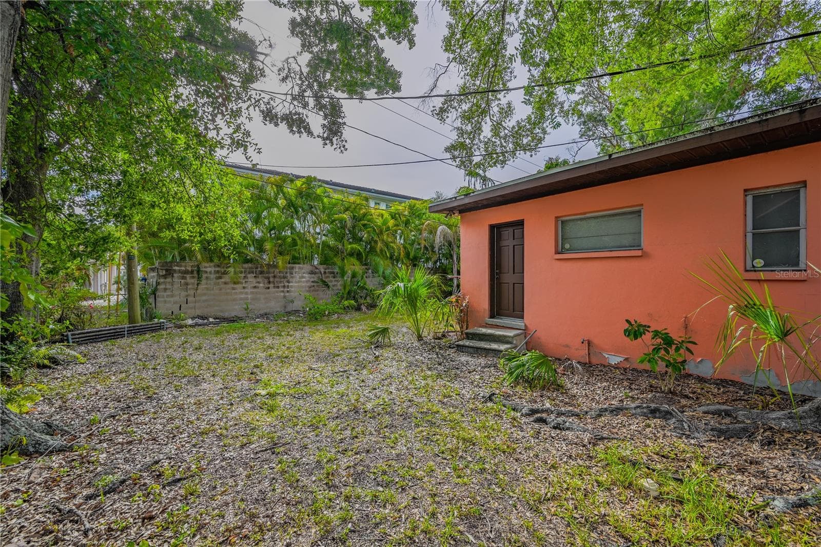 Single Family Residence at 504 W DAVIS BLVD, TAMPA, photo 10 of 19