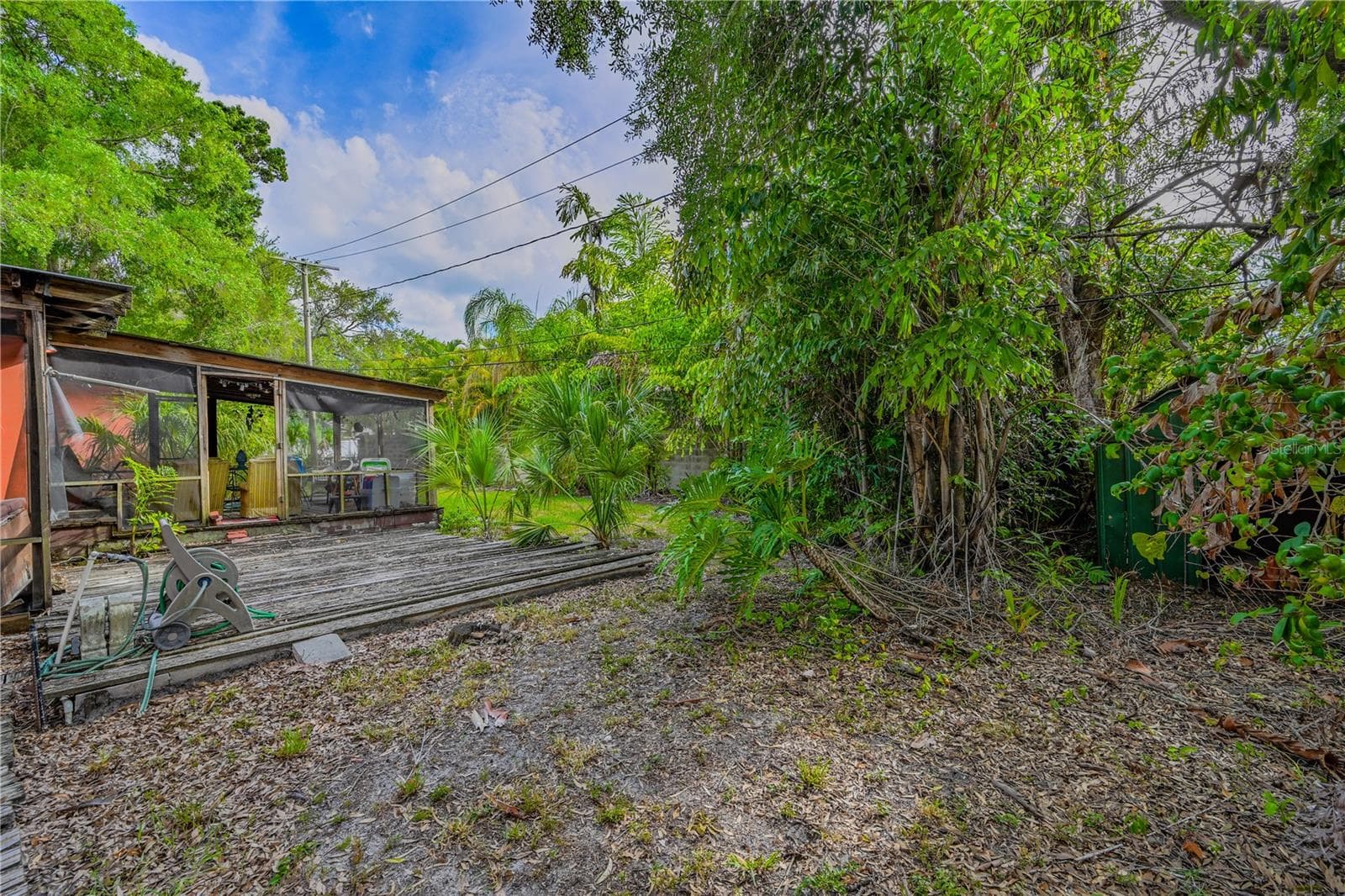 Single Family Residence at 504 W DAVIS BLVD, TAMPA, photo 17 of 19