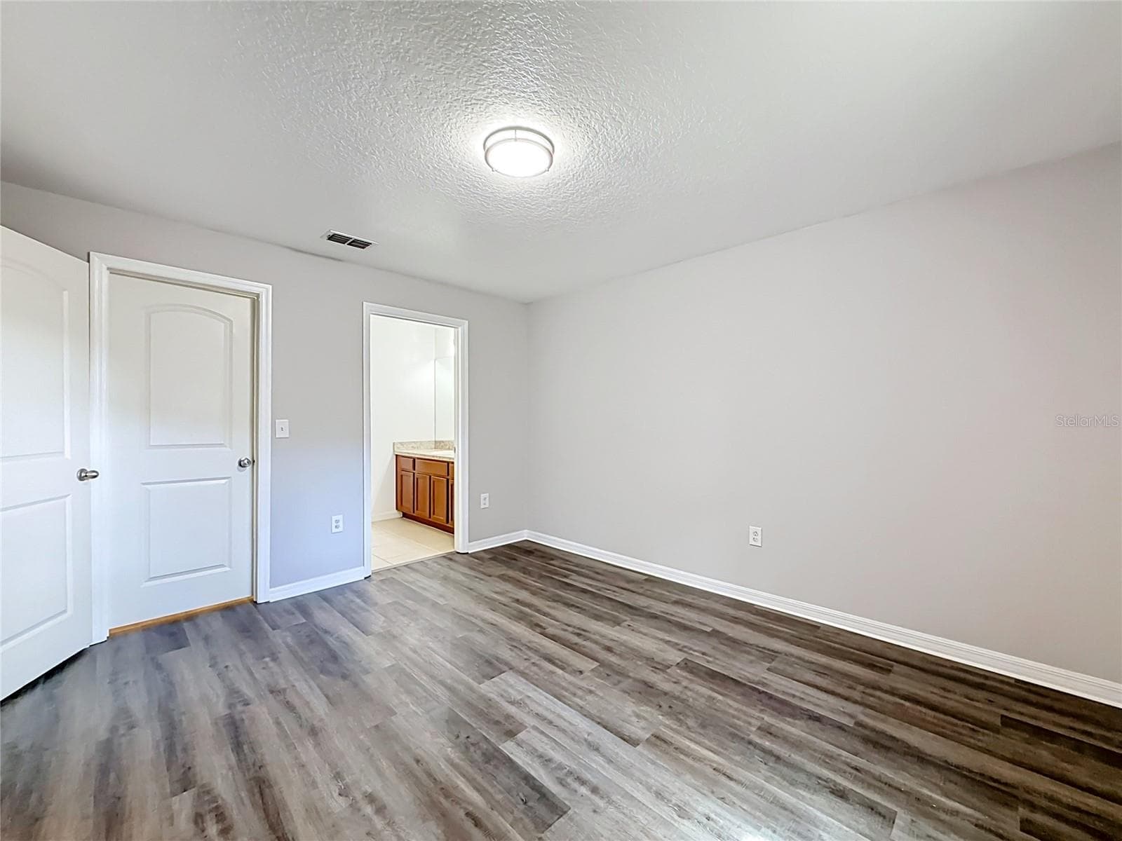 Single Family Residence at 4475 CAICOS DR, TAVARES, photo 21 of 60