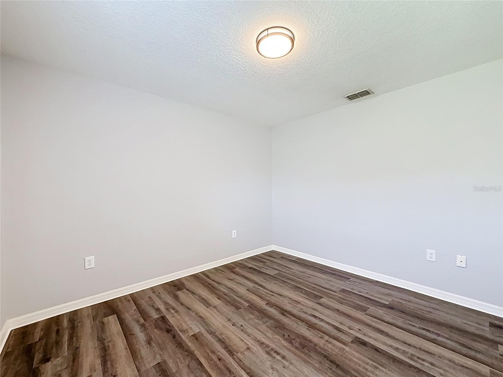 Single Family Residence at 4475 CAICOS DR, TAVARES, photo 31 of 60