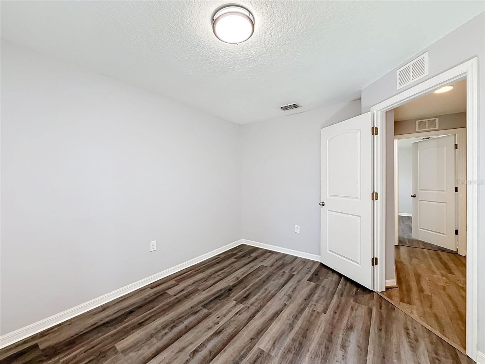Single Family Residence at 4475 CAICOS DR, TAVARES, photo 33 of 60