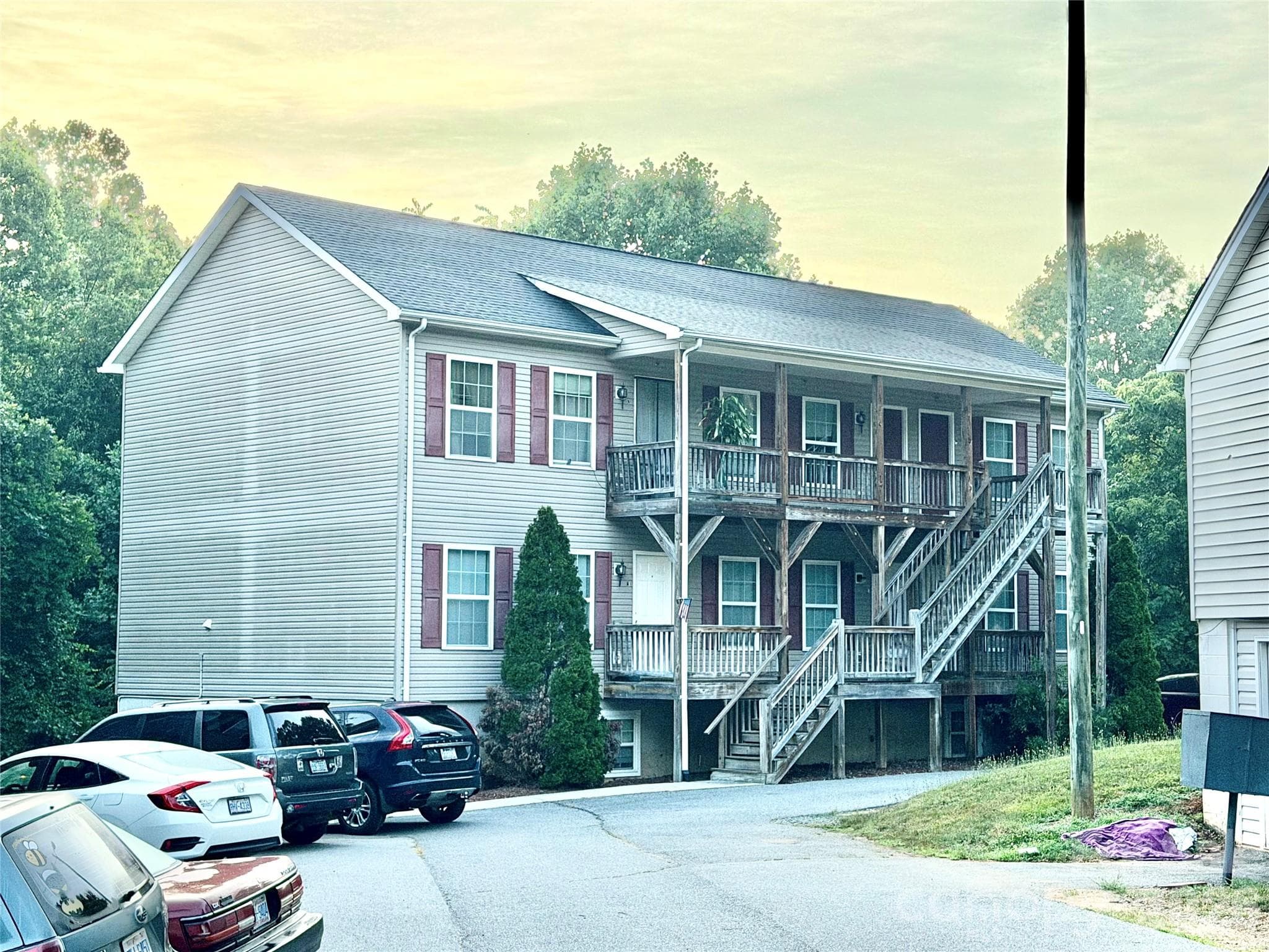 Apartment at Taylorsville, photo 3 of 12