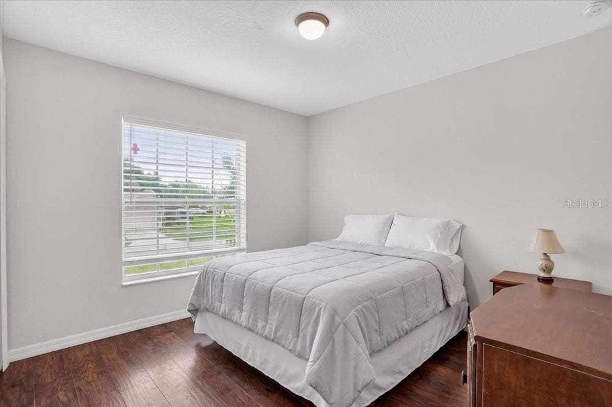 Single Family Residence at 1607 E LINEBAUGH AVE, TAMPA, photo 12 of 17