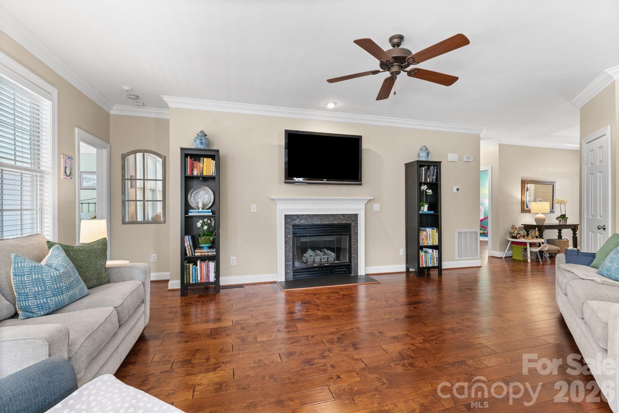 Single Family Residence at 1900 Austin Place Lane, Winston Salem, photo 6 of 35