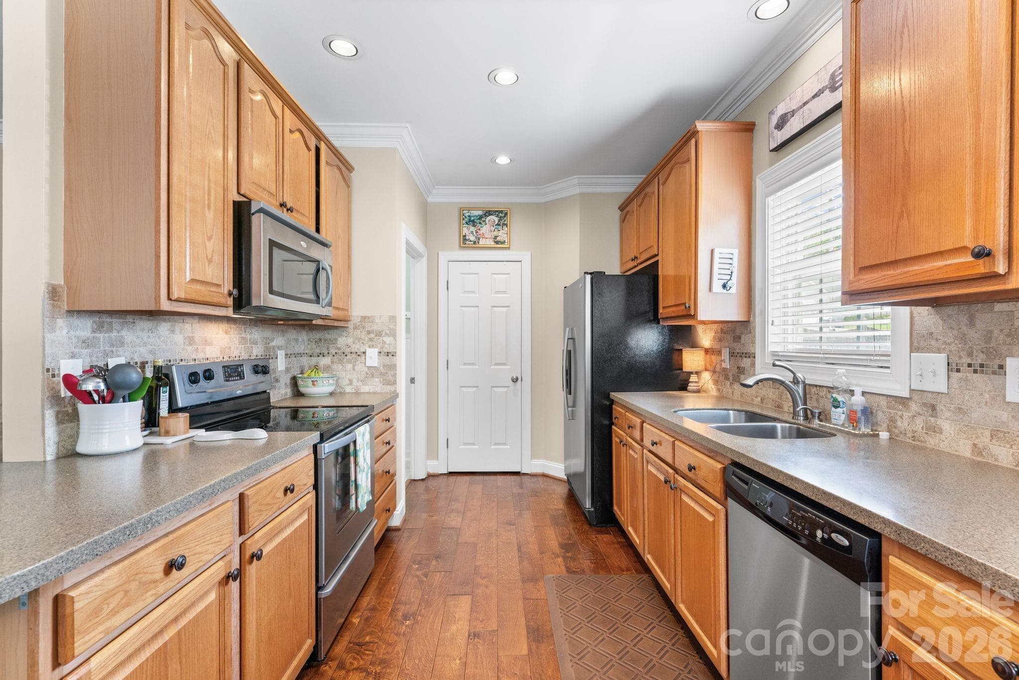 Single Family Residence at 1900 Austin Place Lane, Winston Salem, photo 11 of 35