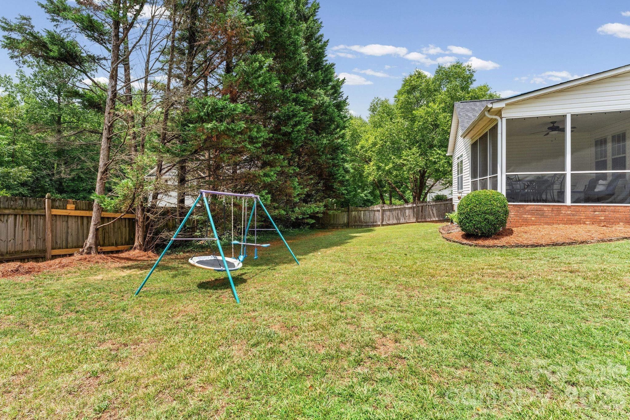 Single Family Residence at 1900 Austin Place Lane, Winston Salem, photo 31 of 35
