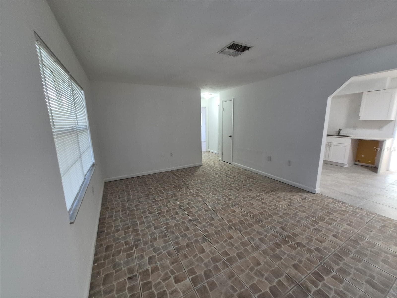 Single Family Residence at 9 MICHIGAN ST, BEVERLY HILLS, photo 4 of 16
