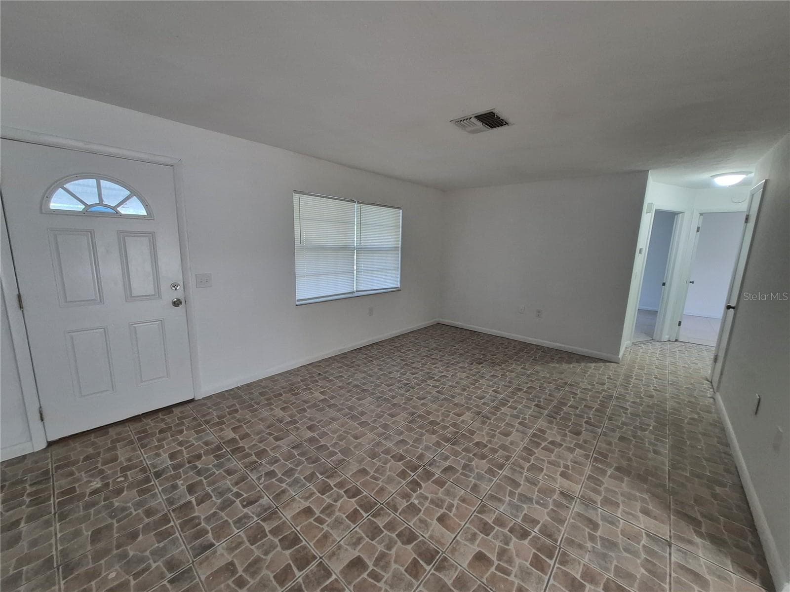 Single Family Residence at 9 MICHIGAN ST, BEVERLY HILLS, photo 5 of 16