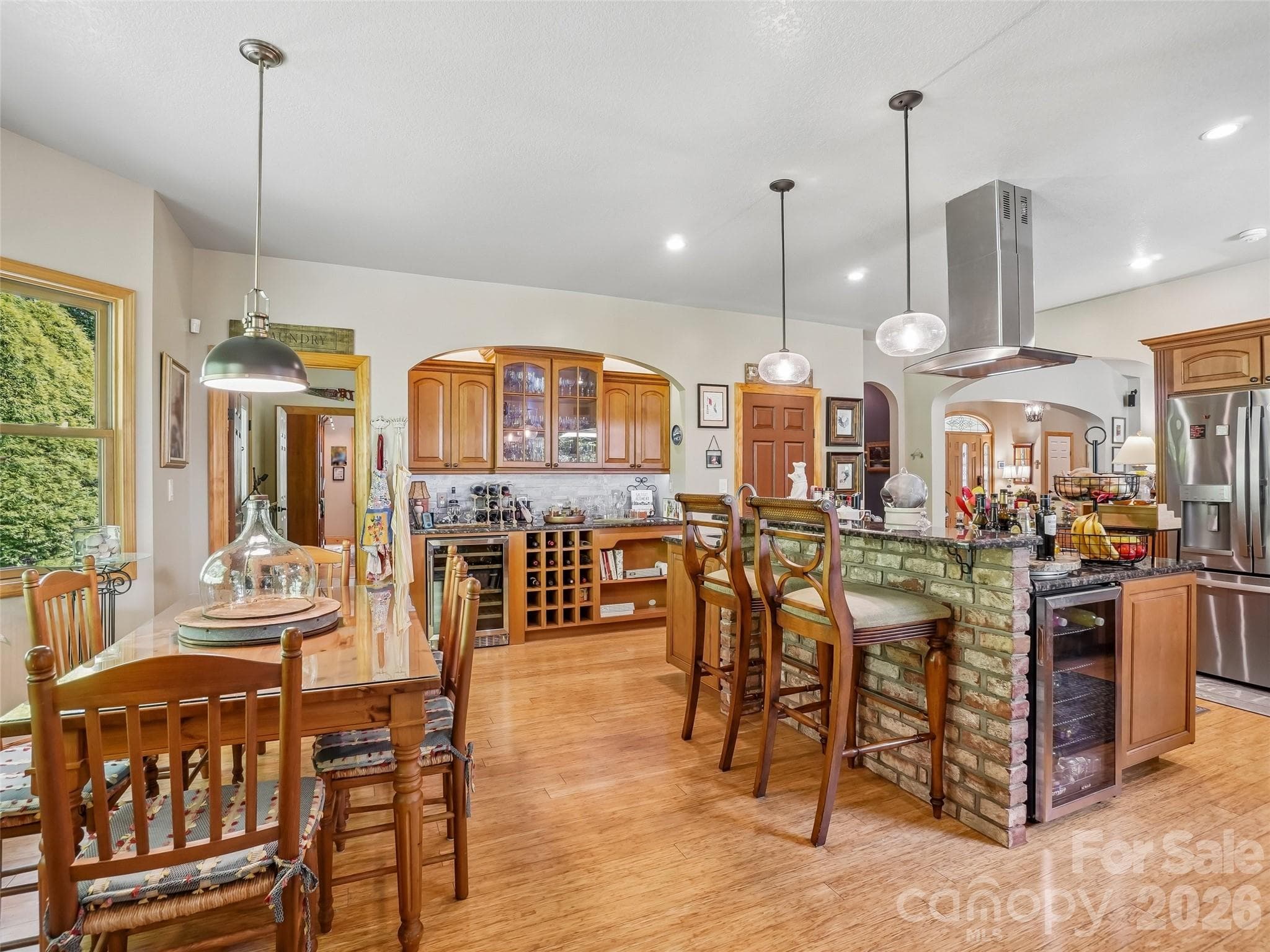 Single Family Residence at 300 Pinnacle Peak Lane, Flat Rock, photo 12 of 40
