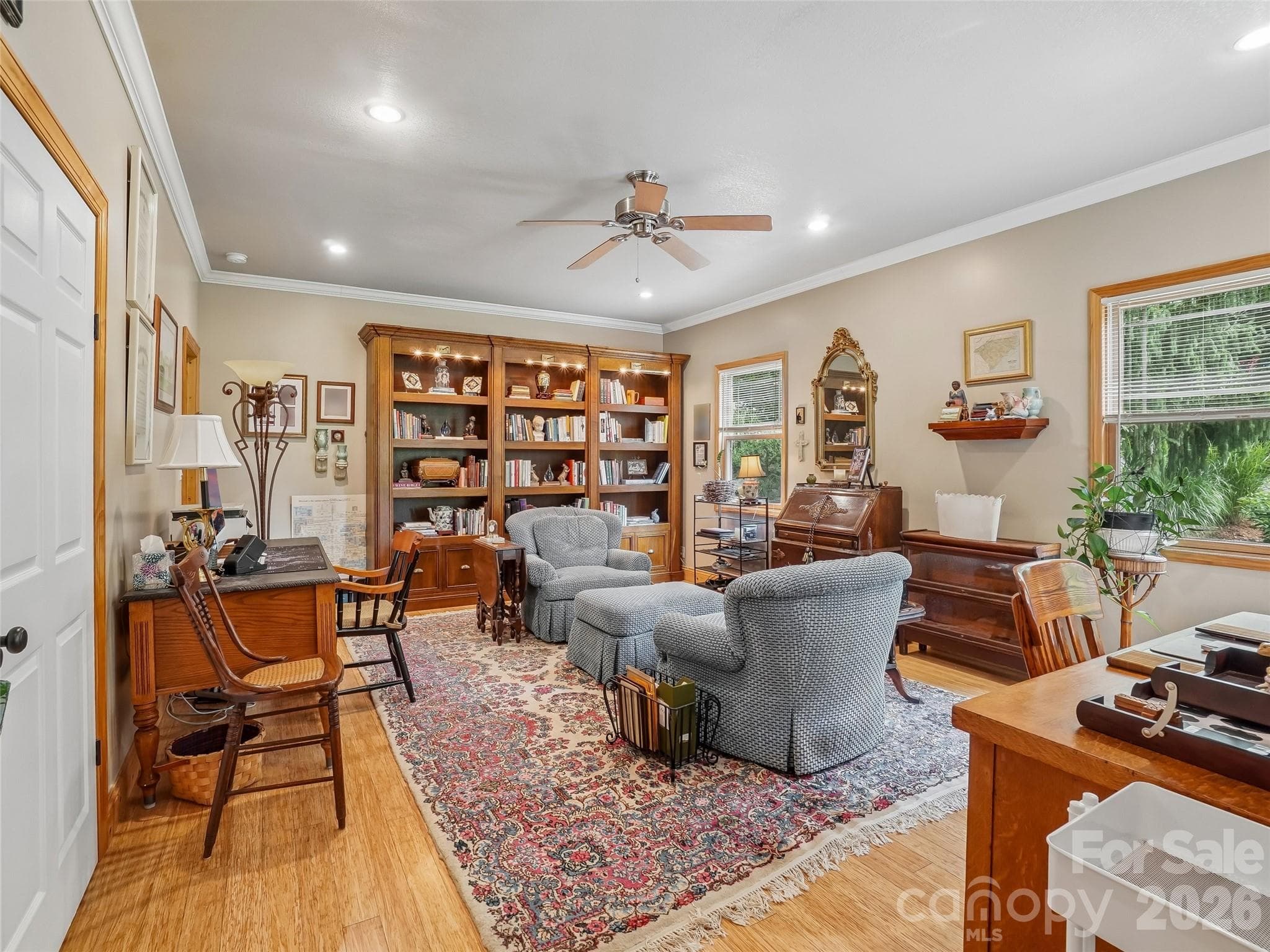 Single Family Residence at 300 Pinnacle Peak Lane, Flat Rock, photo 18 of 40