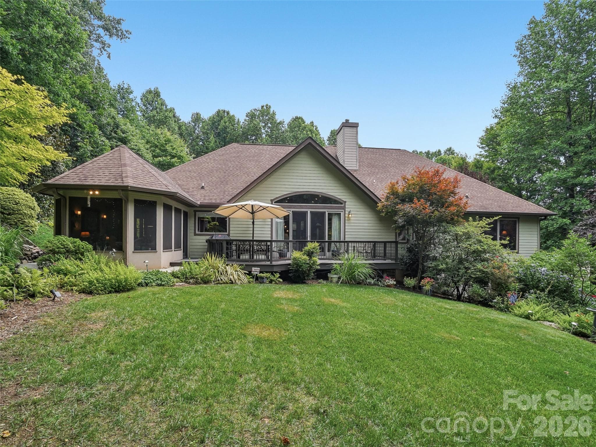 Single Family Residence at 300 Pinnacle Peak Lane, Flat Rock, photo 32 of 40