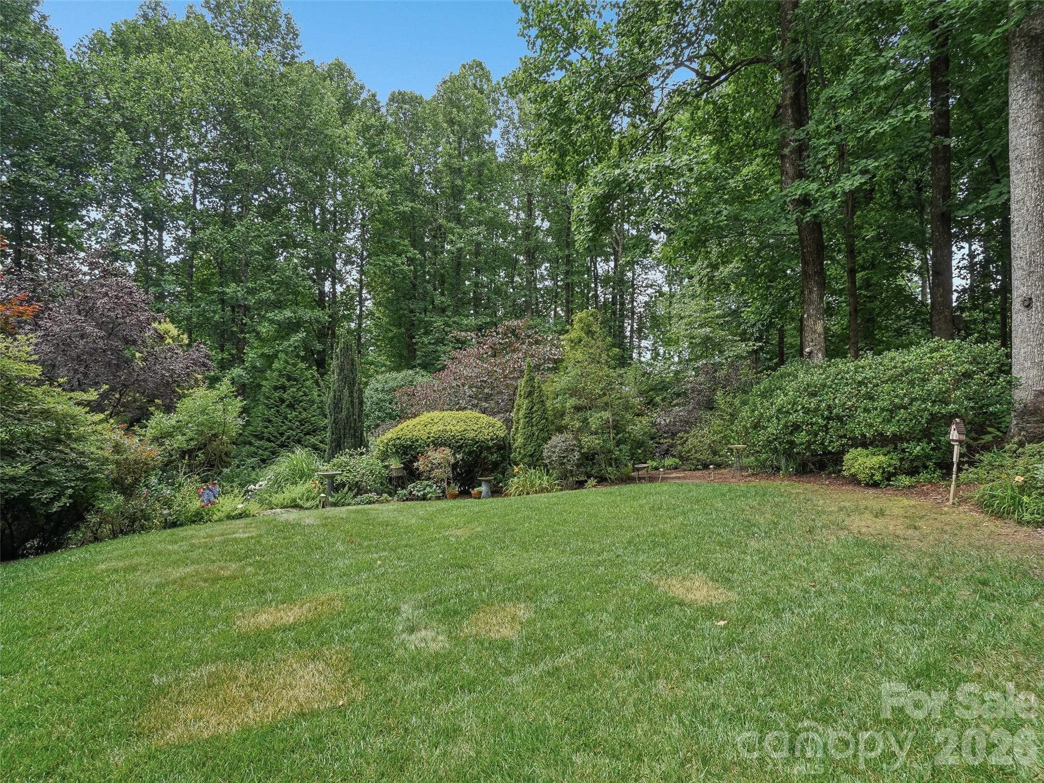 Single Family Residence at 300 Pinnacle Peak Lane, Flat Rock, photo 34 of 40